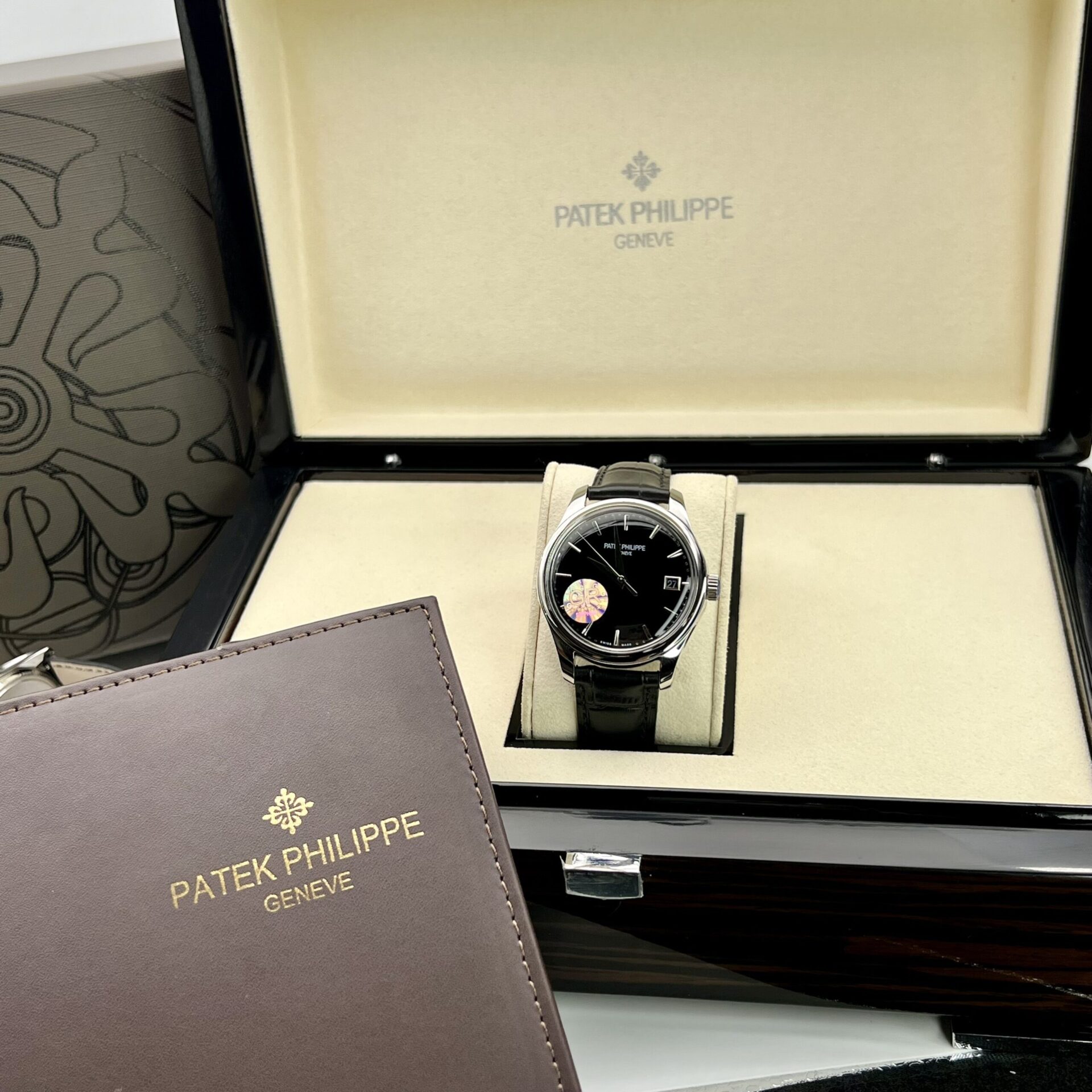 Patek Philippe Calatrava 5227G Replica 1:1 Watch Black GR Factory 39mm