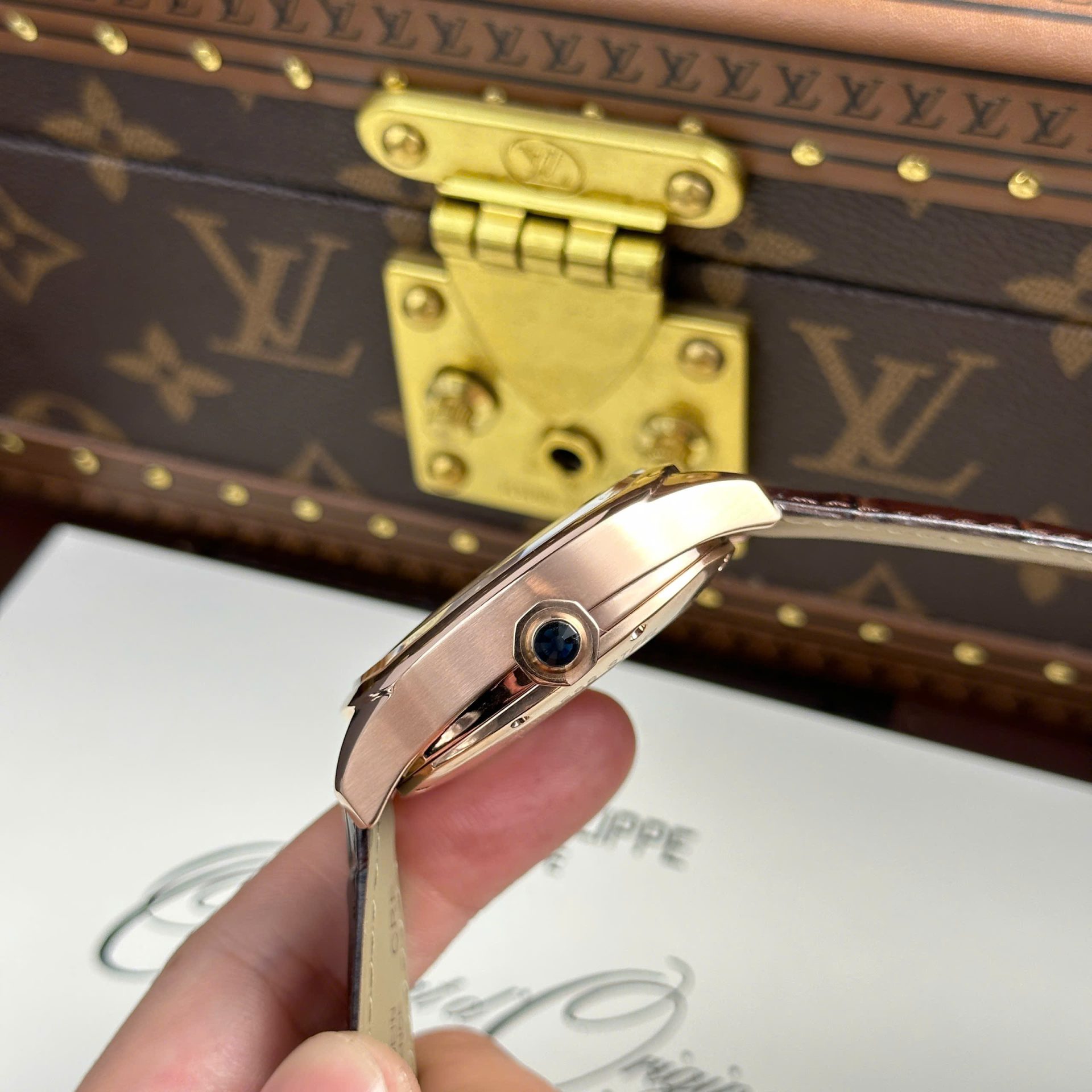 Cartier Drive Tourbillon Replica Watch Dial Guiloche Motif Leather Strap 41mm