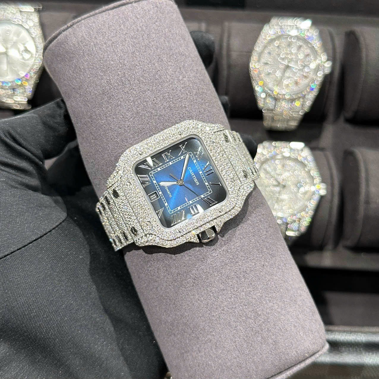 Cartier Santos Best Replica Watch With Full Natural Diamond VVS Blue Dial 39.8mm