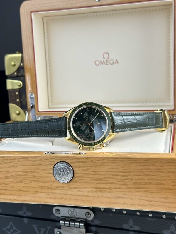 Omega Speedmaster Moonwatch Replica Watches Green Dial RM Factory 44mm