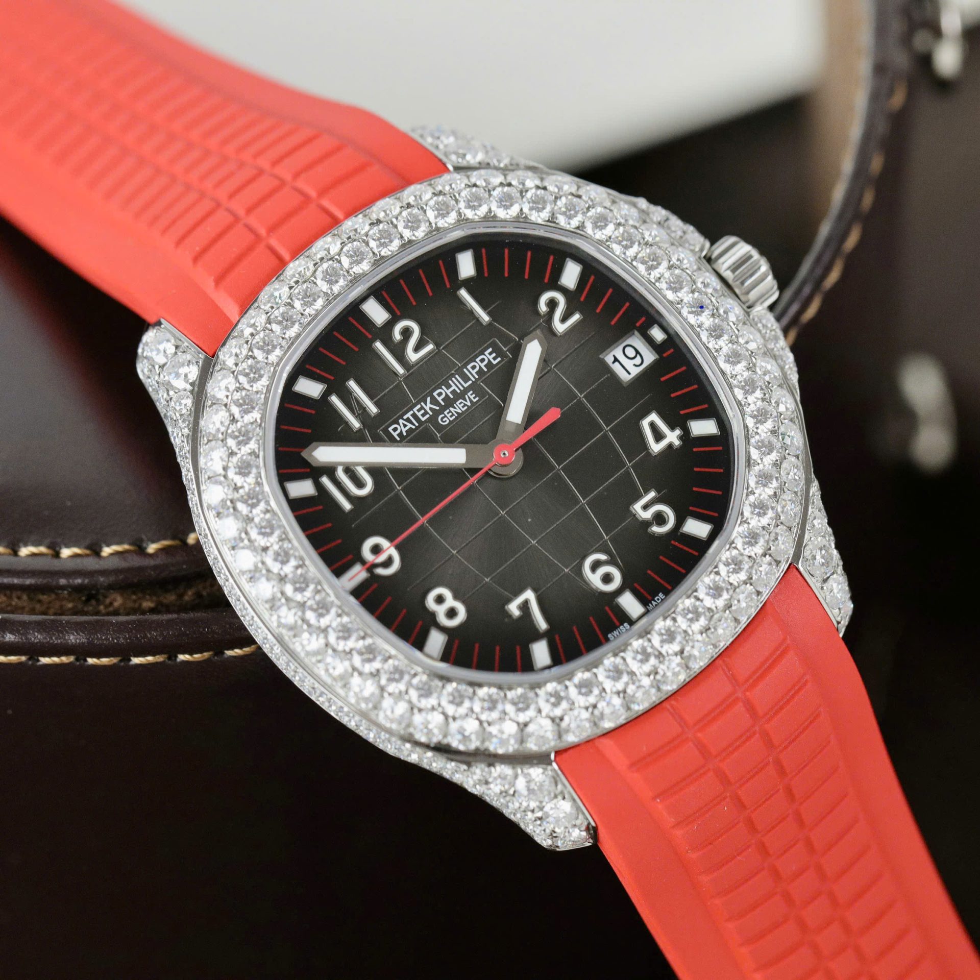 Patek Philippe Aquanaut 5167 Rep 11 Watch Custom Moissanite Diamonds Red Rubber Strap 40mm