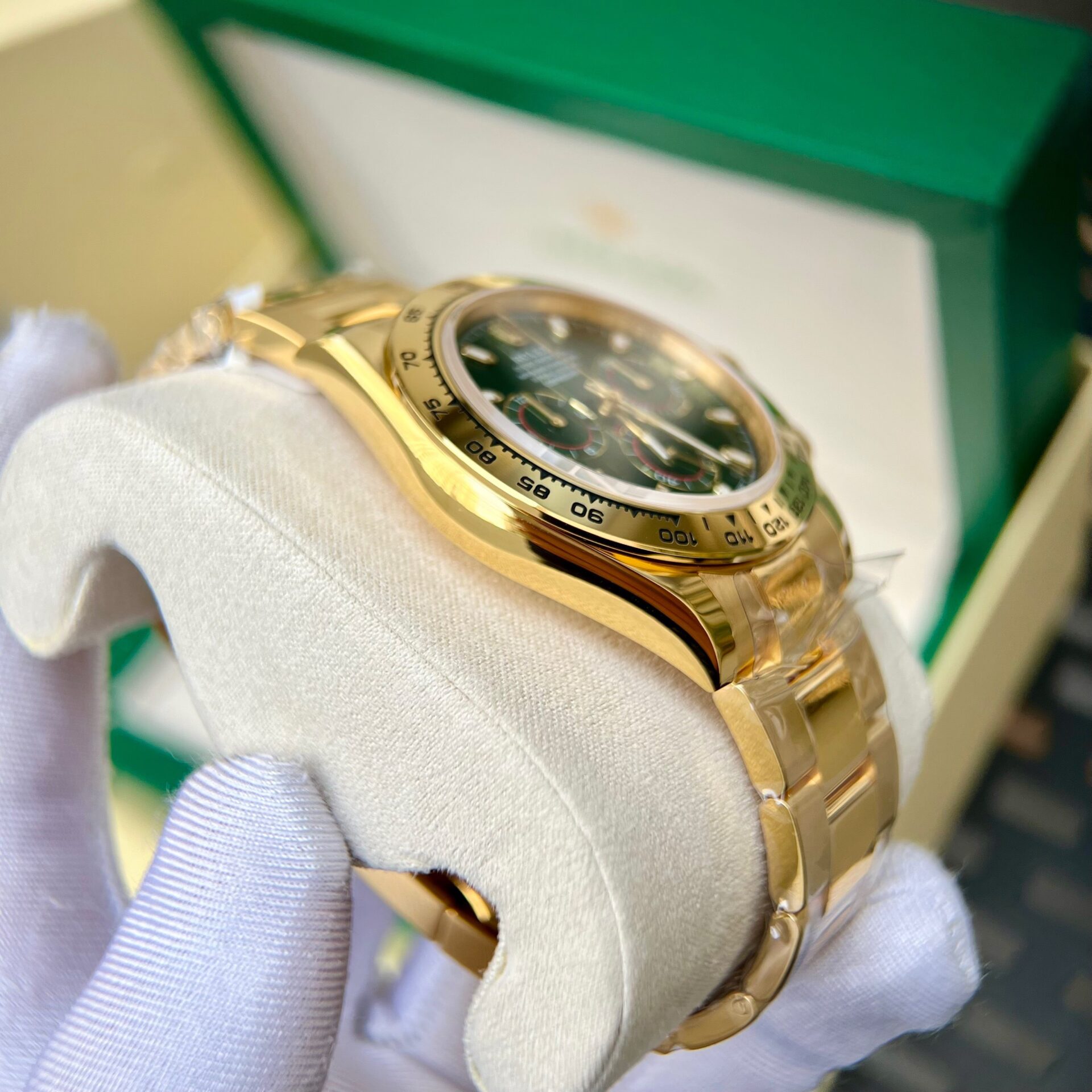 Rolex Daytona Loki Gold Wrapped Highest Quality Replica Watch 40mm