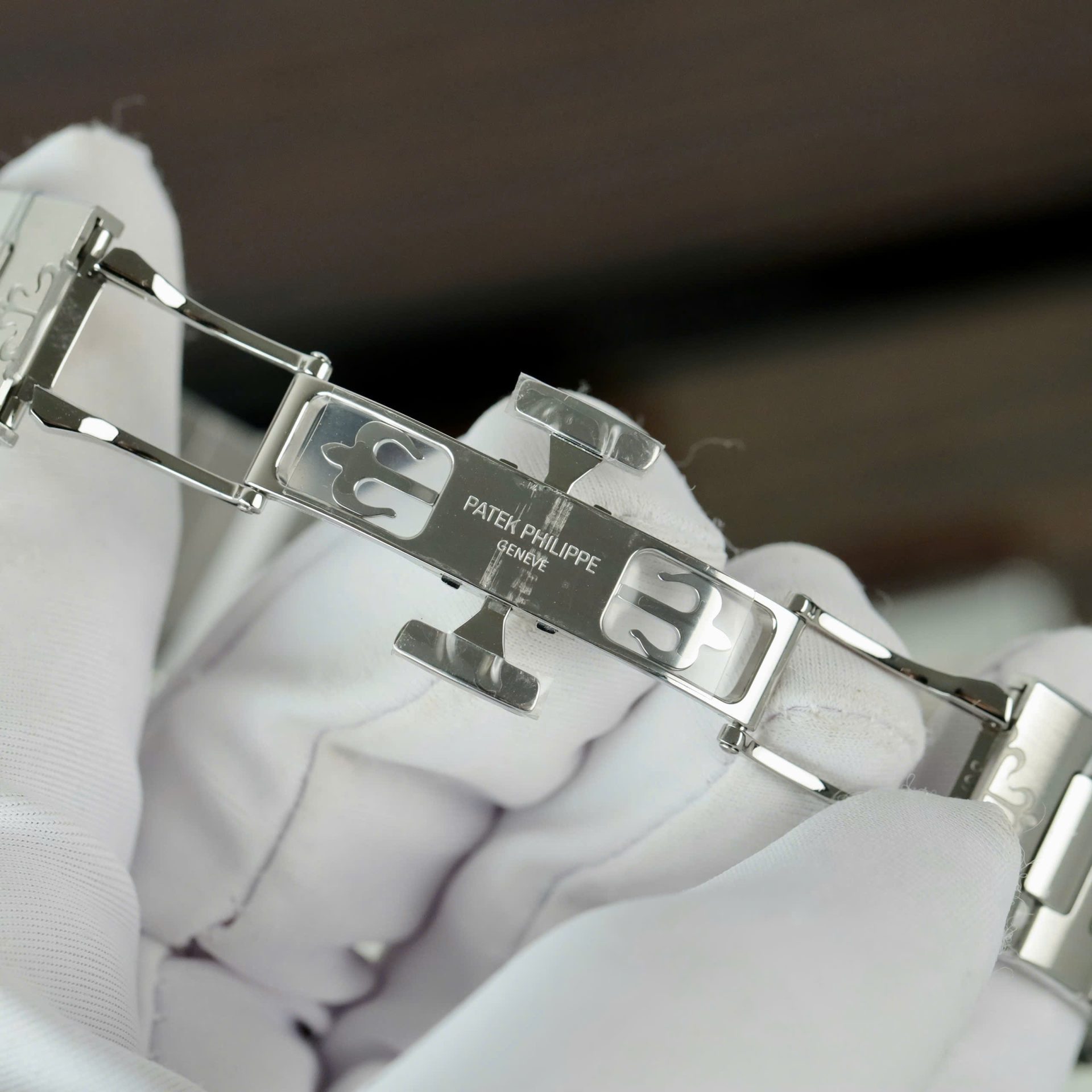 Patek Philippe Nautilus 7118 Copies Watch Gray Dial Custom Diamonds Moissante 3K Factory 35.2mm