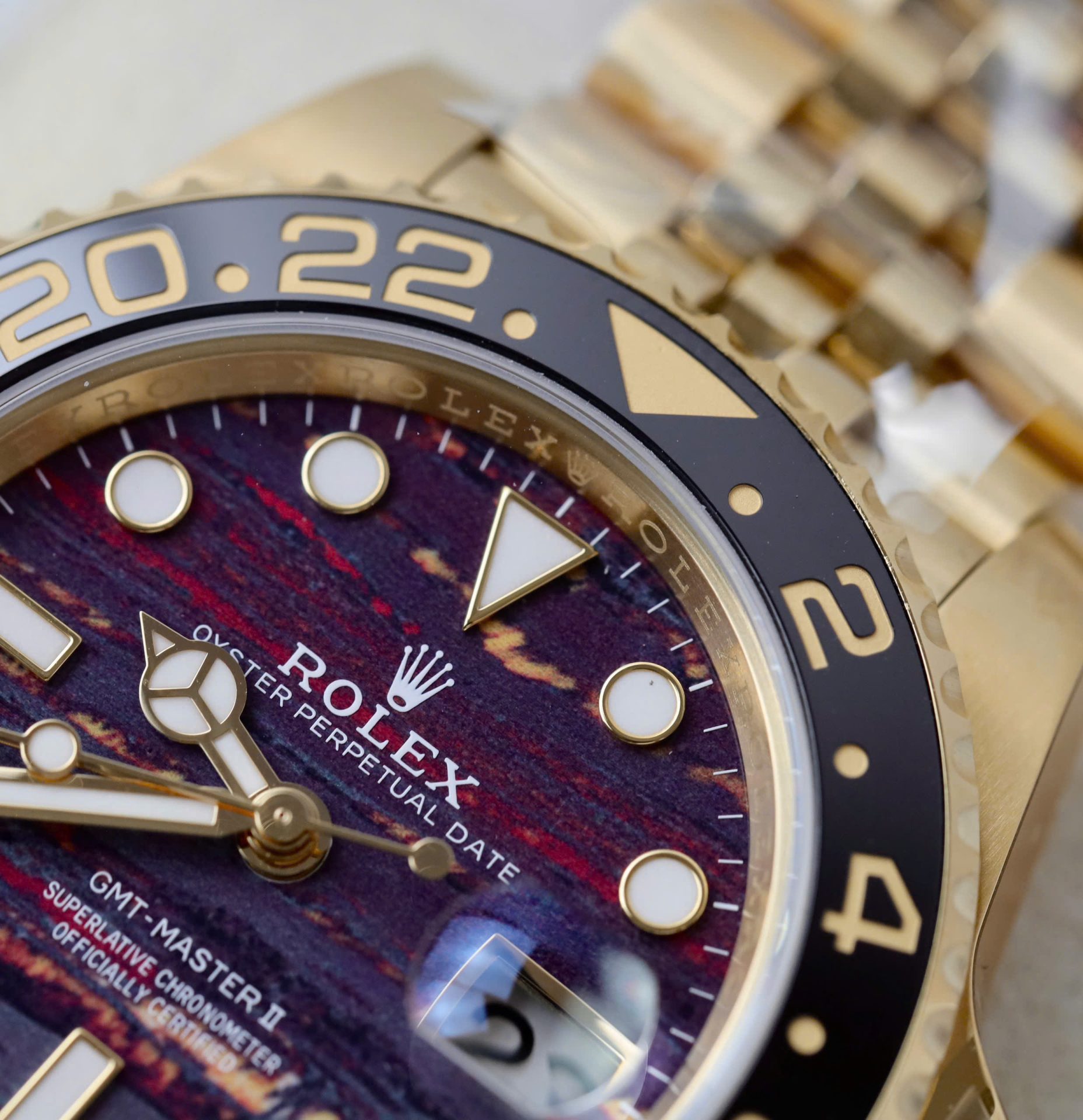 Rolex GMT-Master II 126718GRNR Replica Watch Tiger Eye Stone Dial THB Factory 40mm