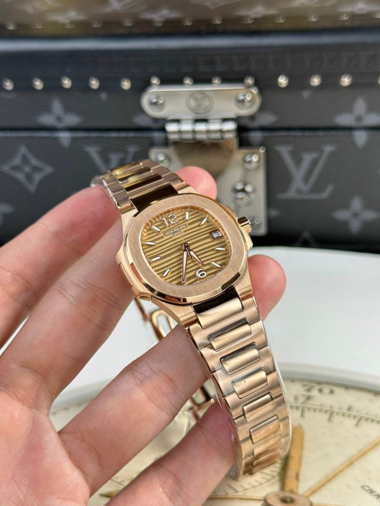 Patek Philippe Replica Watch Nautilus 7010 Rose Gold Womens 32mm
