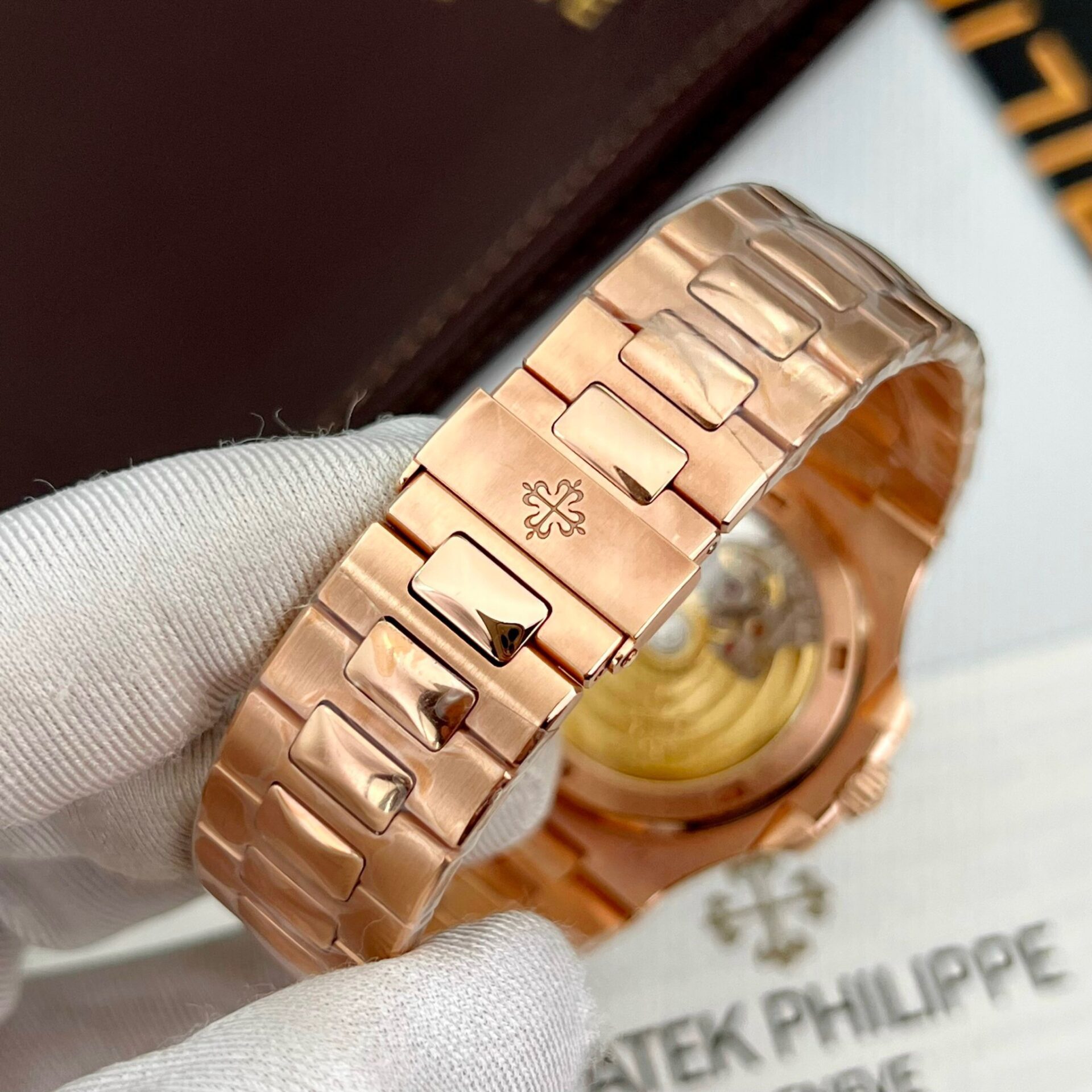 Patek Philippe 5711 Natural Diamond Replica Watch 18K Gold Wrapped 40mm