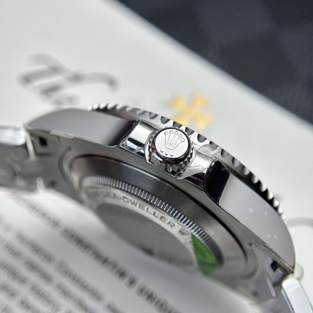 Rolex Replica Watch Sea-Dweller 126600 Black Dial VS Factory 43mm