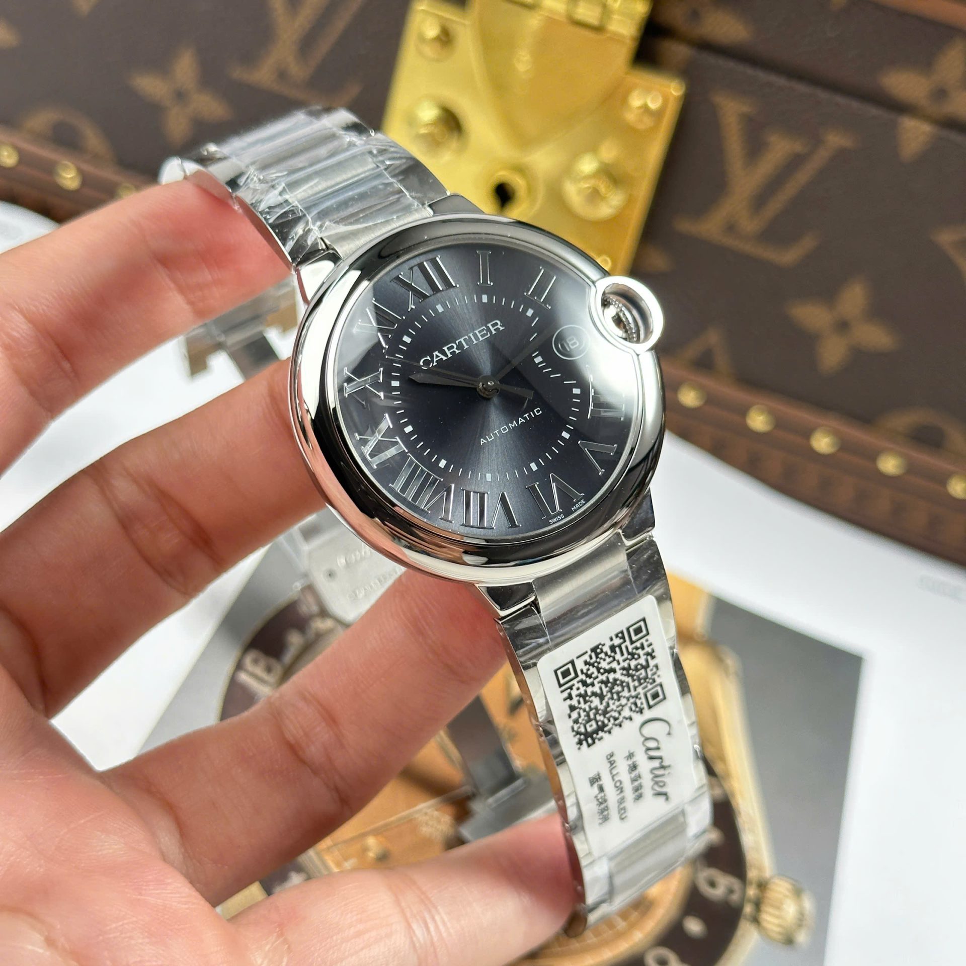 Cartier Ballon Bleu Replica Watch Gray Dial Metal Wire AF Factory 40mm