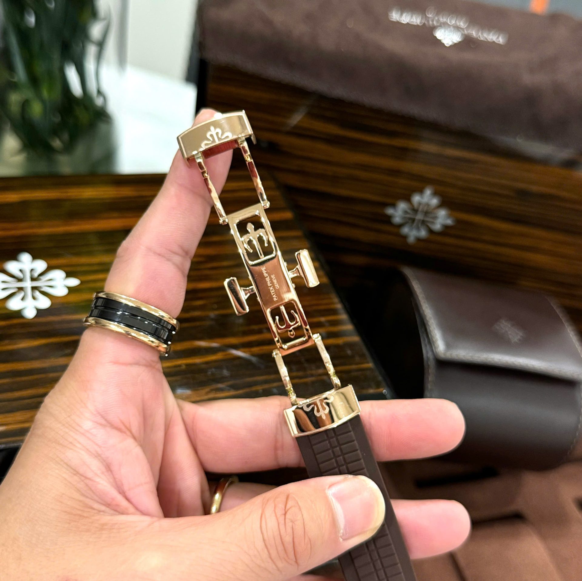 Patek Philippe Aquanaut 5261R Best Replicas Chocolate Dial Automatic Swiss Movement 40mm