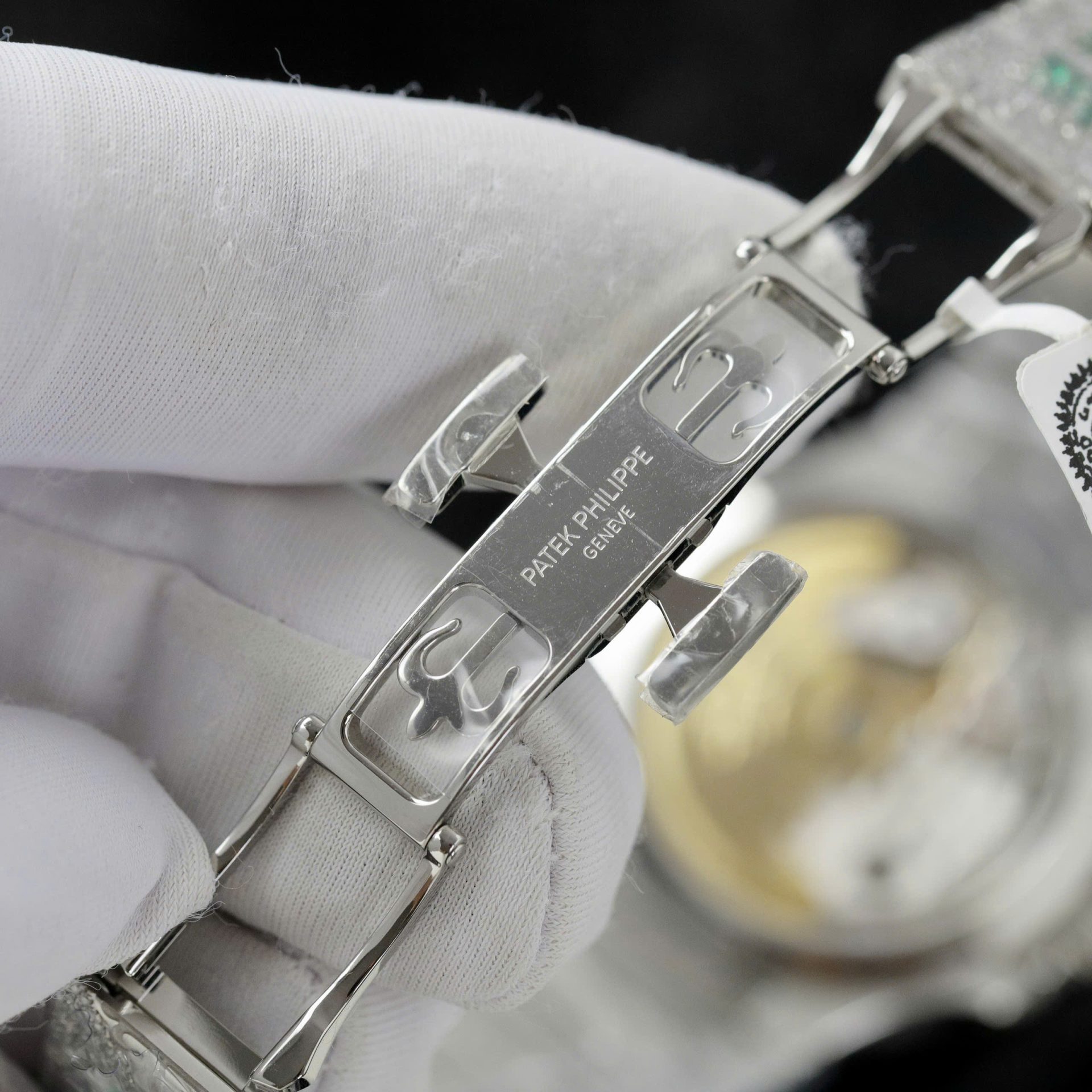 Patek Philippe Best Copies Watch Nautilus 7118 Custom Diamonds Moissanite Hong Kong 35.2mm