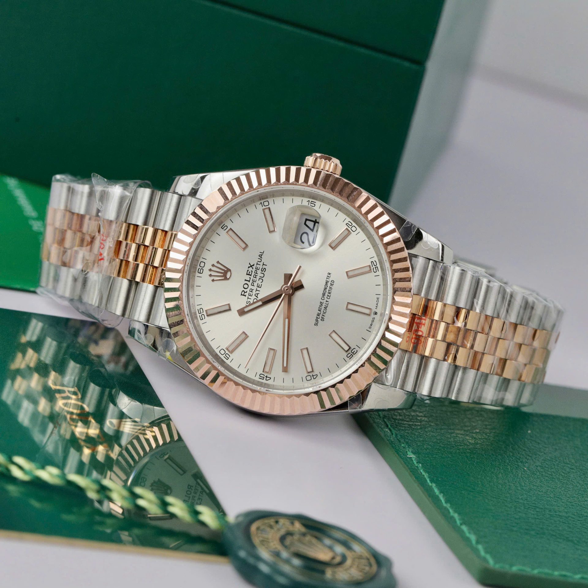 Rolex DateJust Replica Watch Gold Wrapped Jubilee Strap GM Factory 41mm