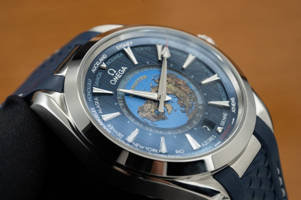 Omega Best Replica Watch Seamaster Aqua Terra Blue Dial Rubber Strap 43mm