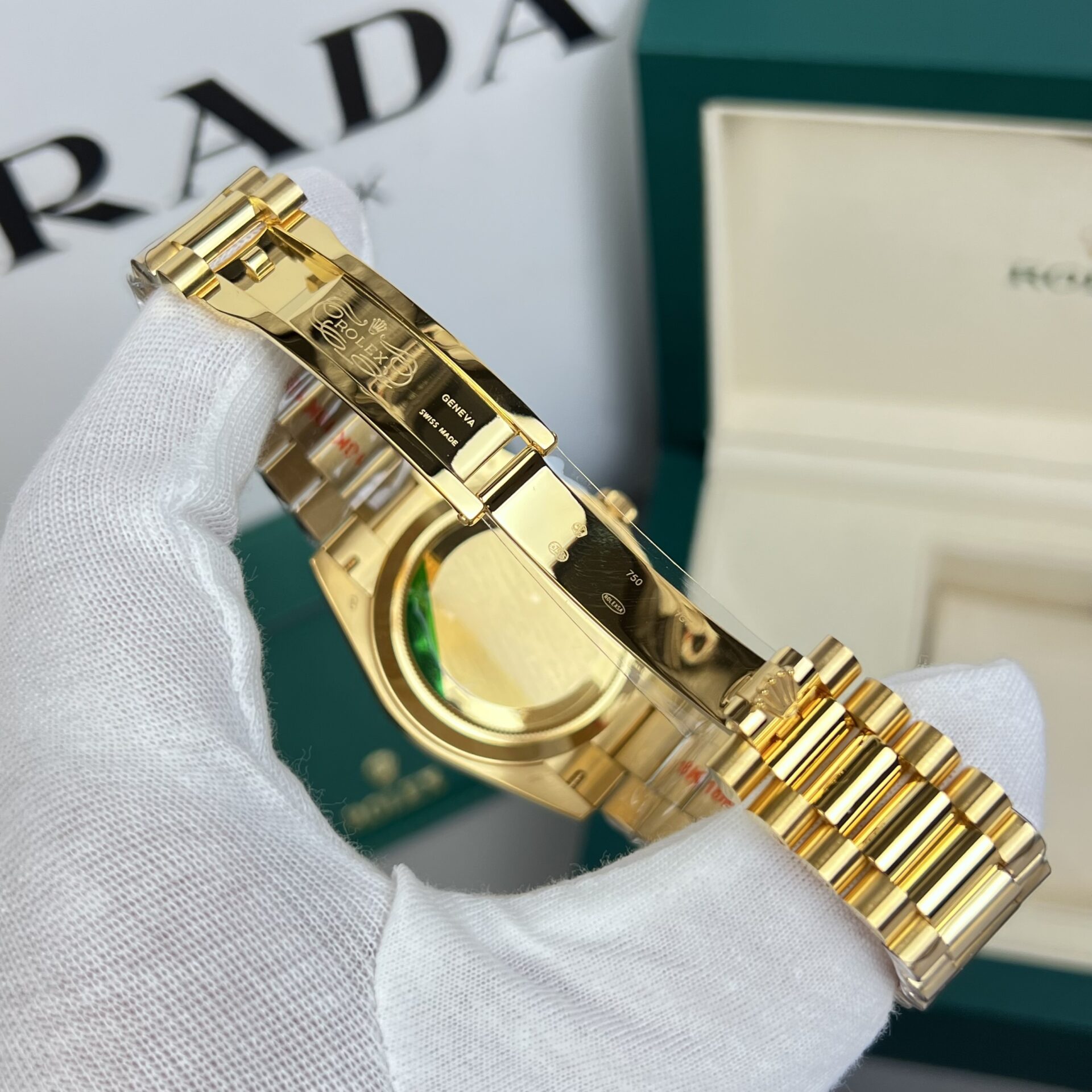 Rolex Day-Date Replica Watch 18K Gold Wrapped Black Dial With Diamond Bezel GM V2 40mm
