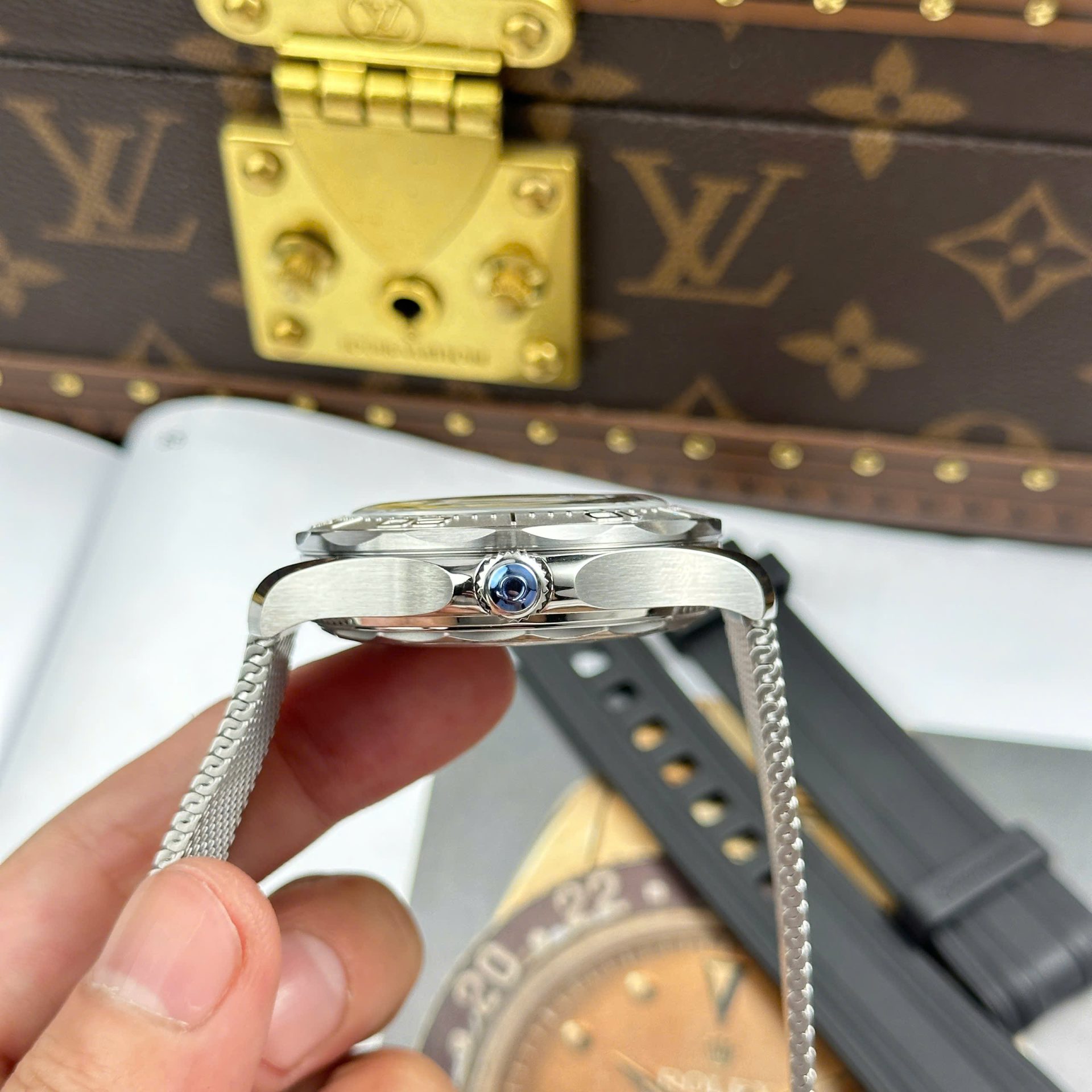 Omega Seamaster Diver 300m Replica Watch Gray Dial VS Factory 42mm