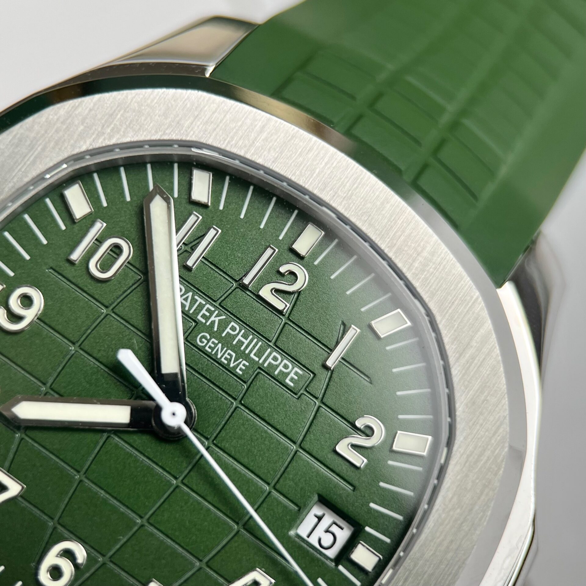 Patek Philippe Aquanaut 5168G Replica 1:1 Watch Green 42.2mm