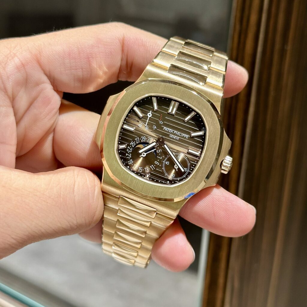Patek Philippe Best Replica Watch Nautilus 5712R Brown Dial 18K Solid Gold 40mm