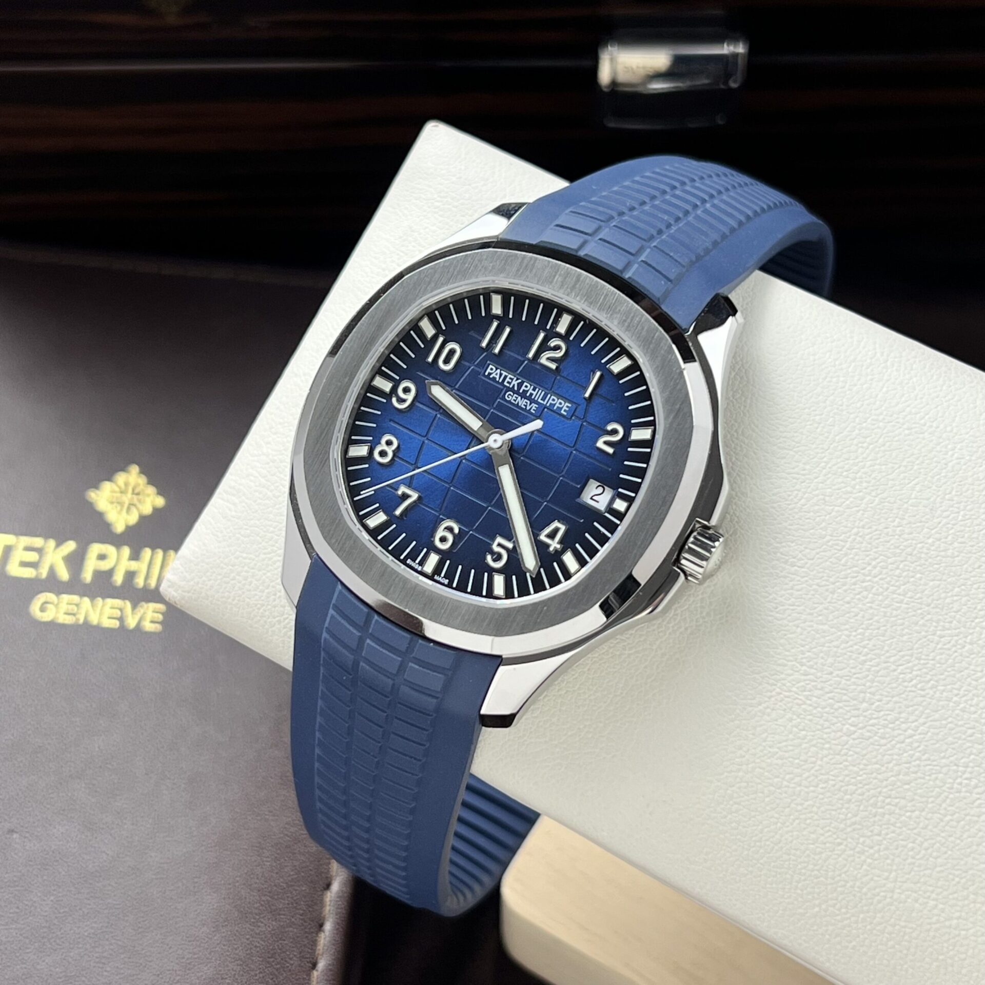 Patek Philippe Replica Watch Aquanaut 5168G Blue Dial 3K Factory 42mm