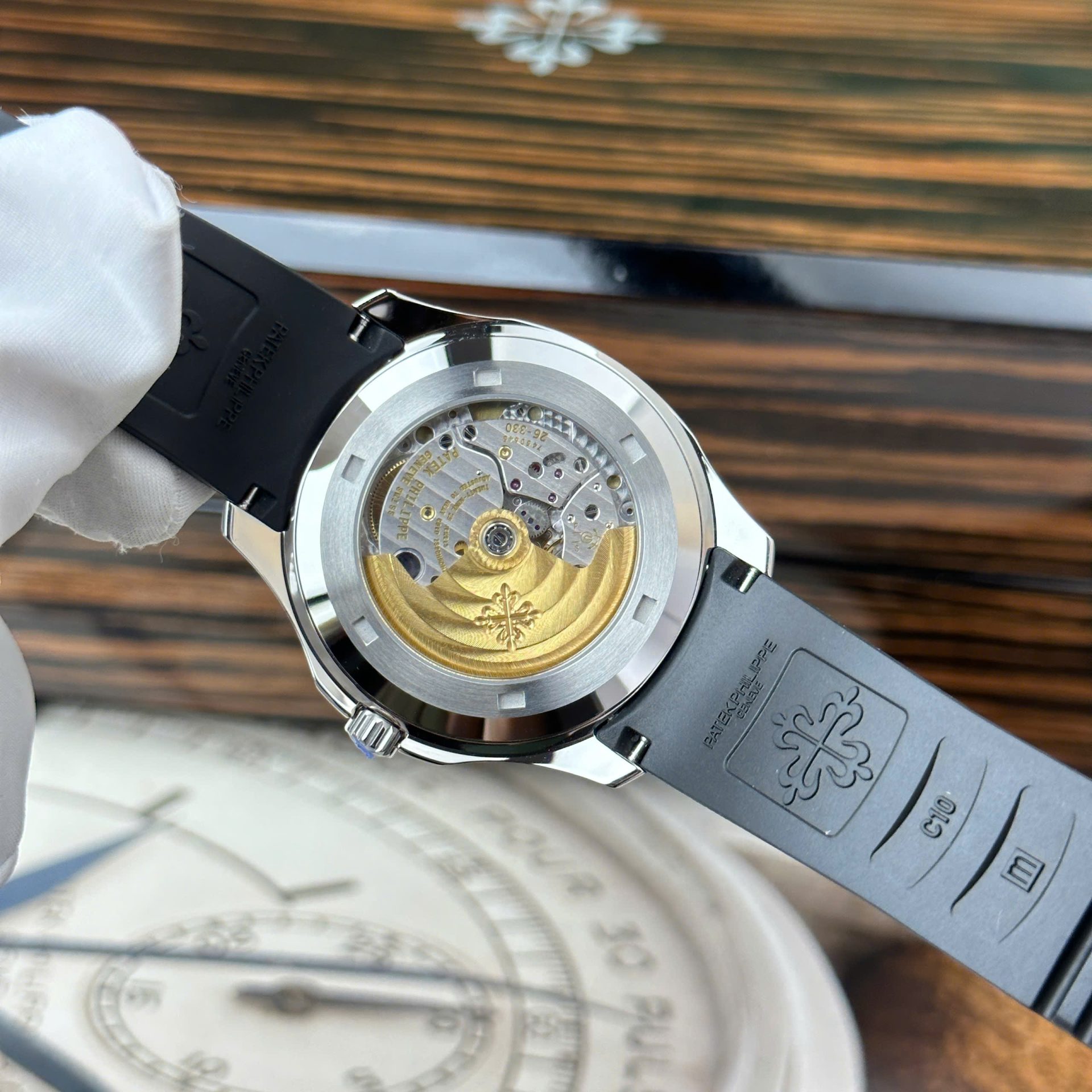 Patek Philippe Aquanaut 5167 Replica Watch Custom Like Auth VVIP 40mm