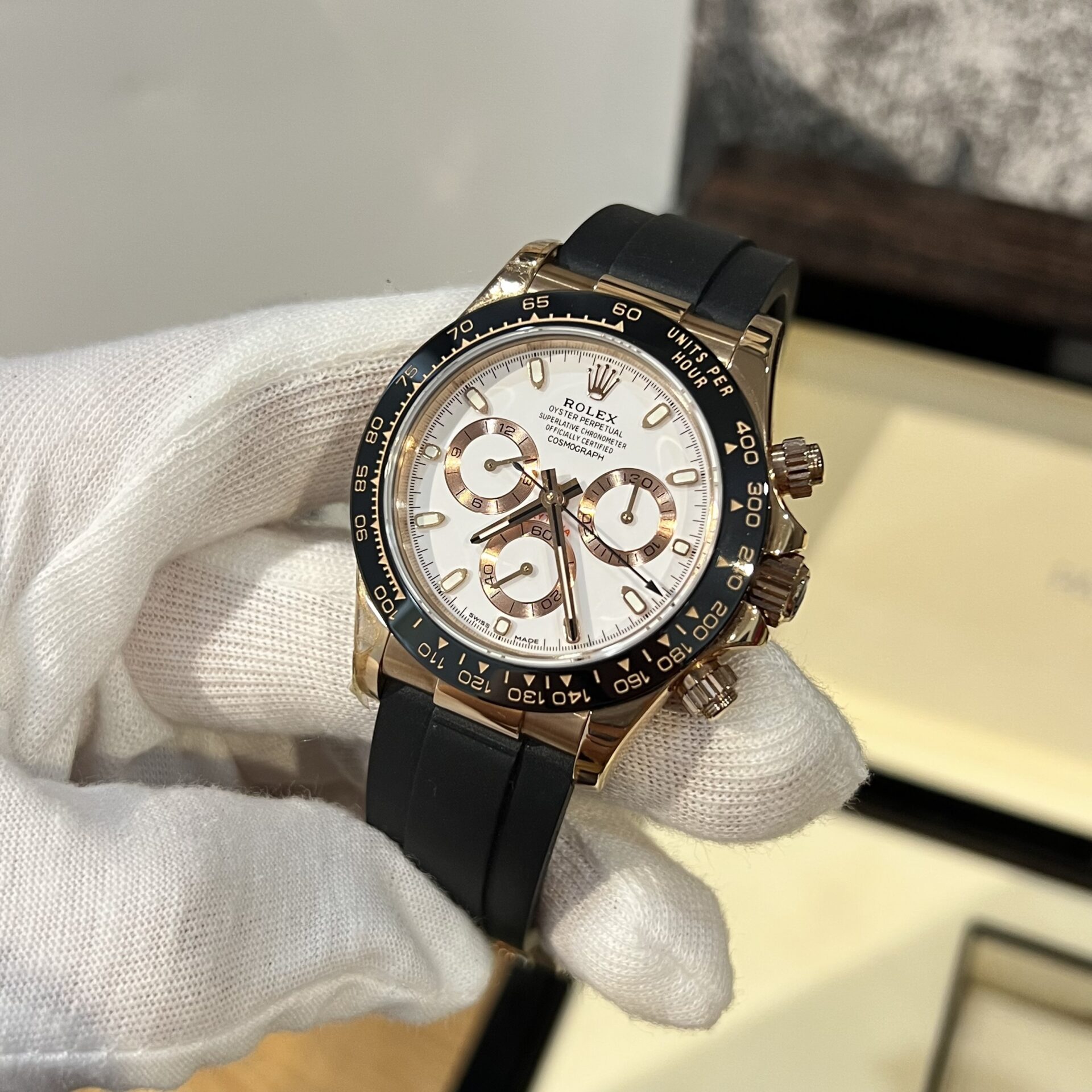 Rolex Daytona Replica Watch White Dial Rubber Strap BT Factory 40mm
