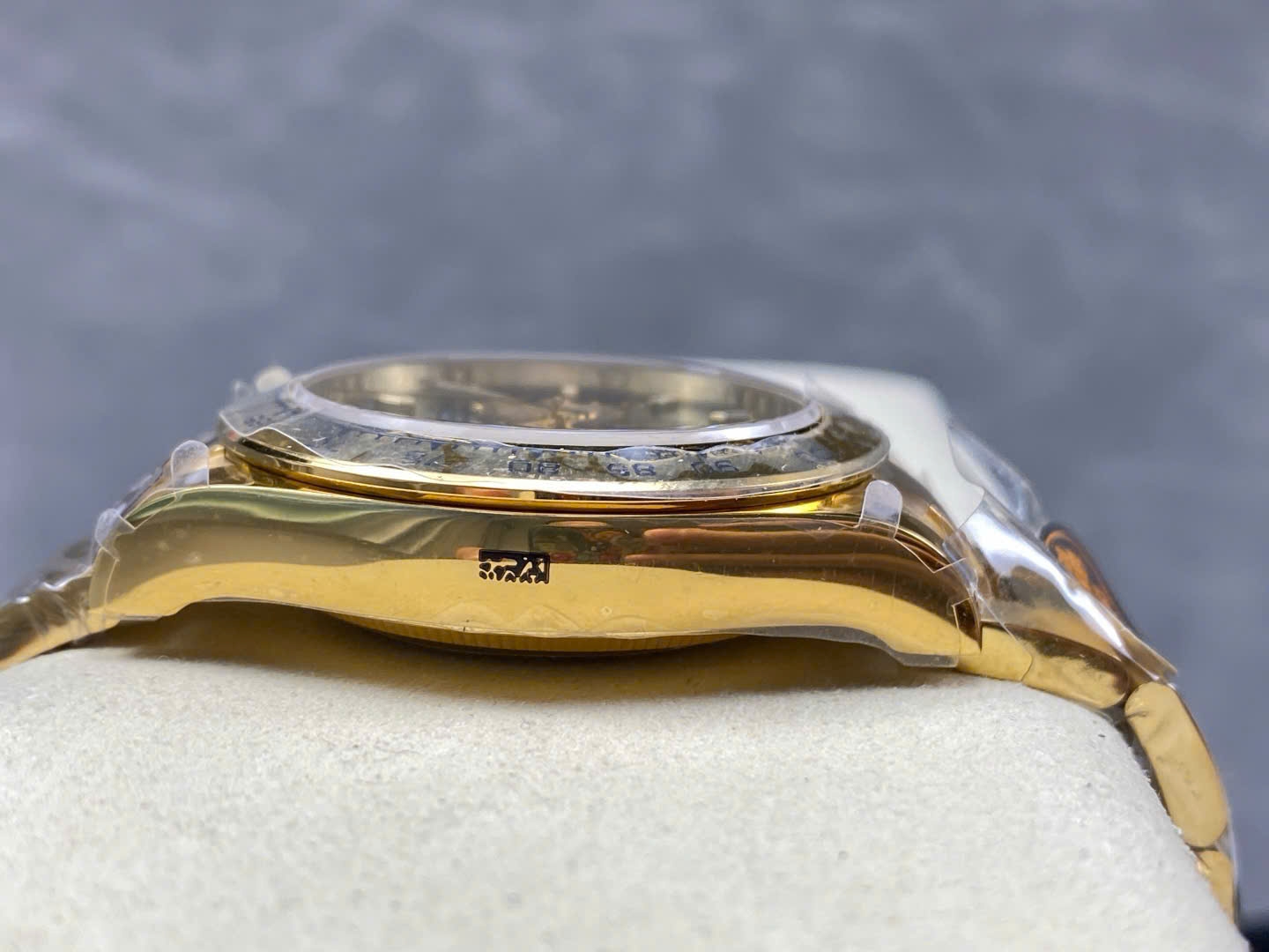 Rolex Cosmograph Daytona Yellow Gold 126508 Loki Replica Watch Weight 180 Grams QF 40mm