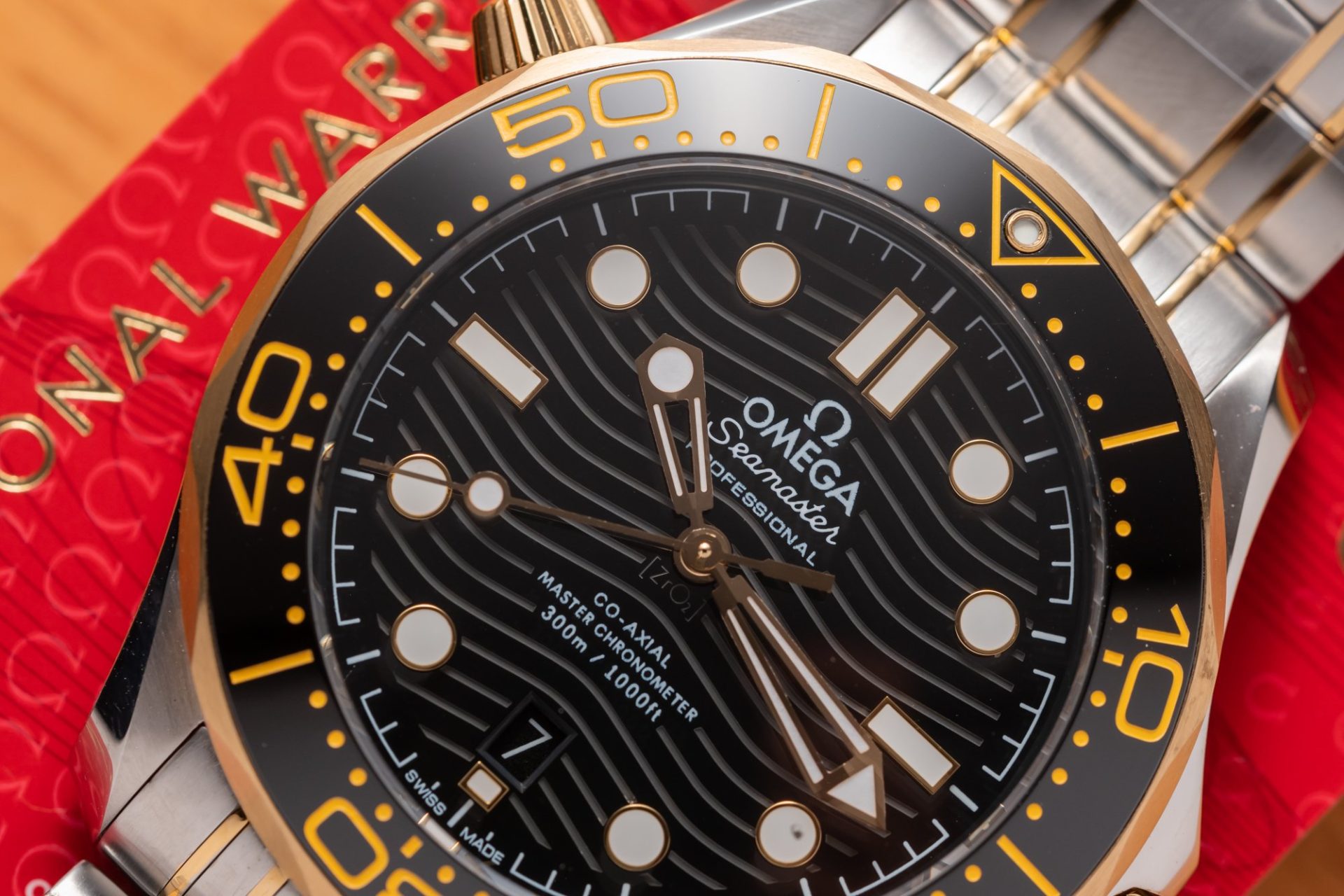 Omega Replica Watch Seamaster Demi Gold Black Dial VS Factory Demi Gold 42mm
