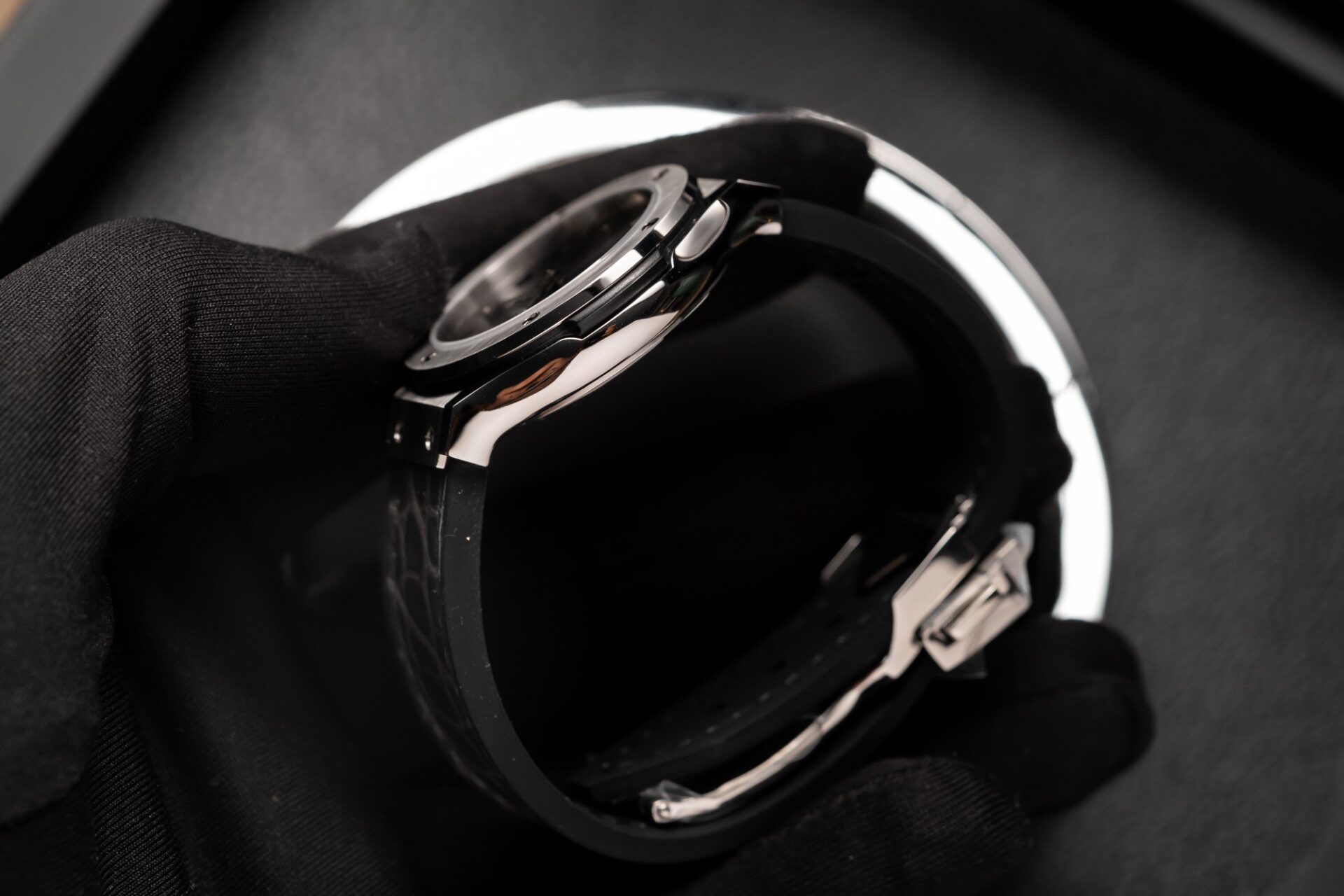 Hublot Women s Replica 11 Watch Gray Dial Leather Strap HBF 33mm