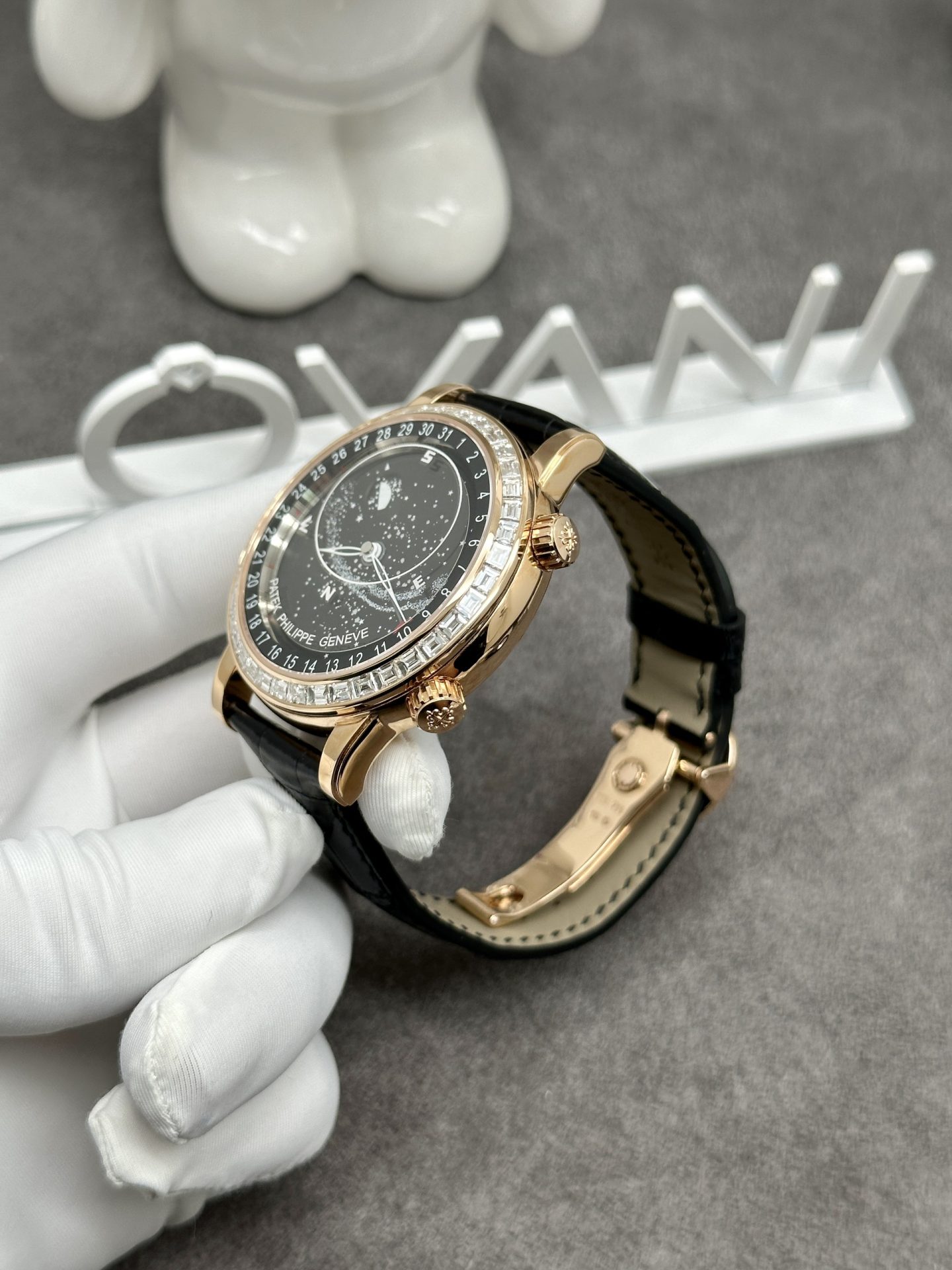 Patek Philippe Best Replica Watch Grand Complications 6104R Custom Solid Gold Watch and Diamonds 44mm