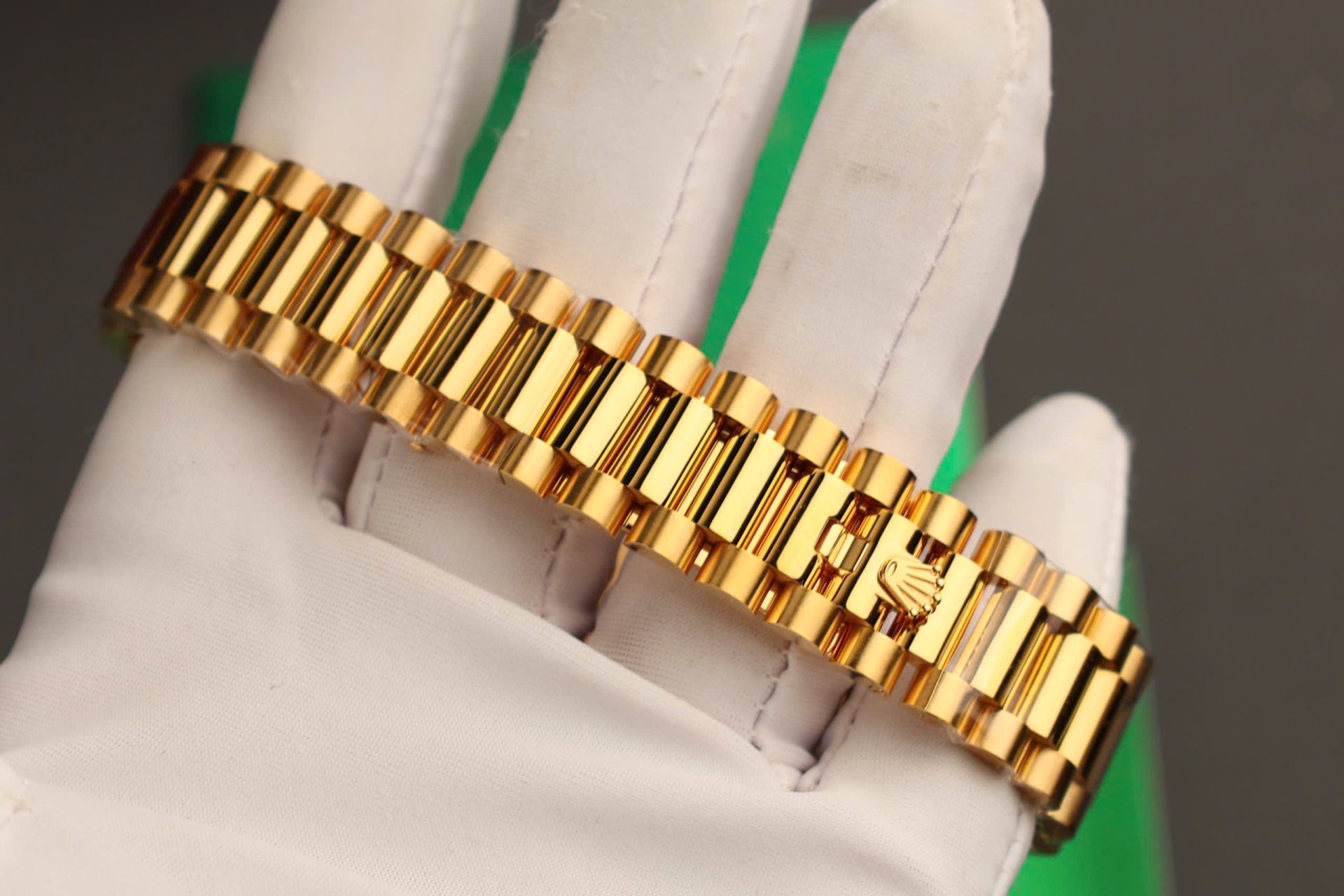 Rolex Day-Date Replica Watch Dial Mother Of Pearl Custom Gold Wrapped 36mm