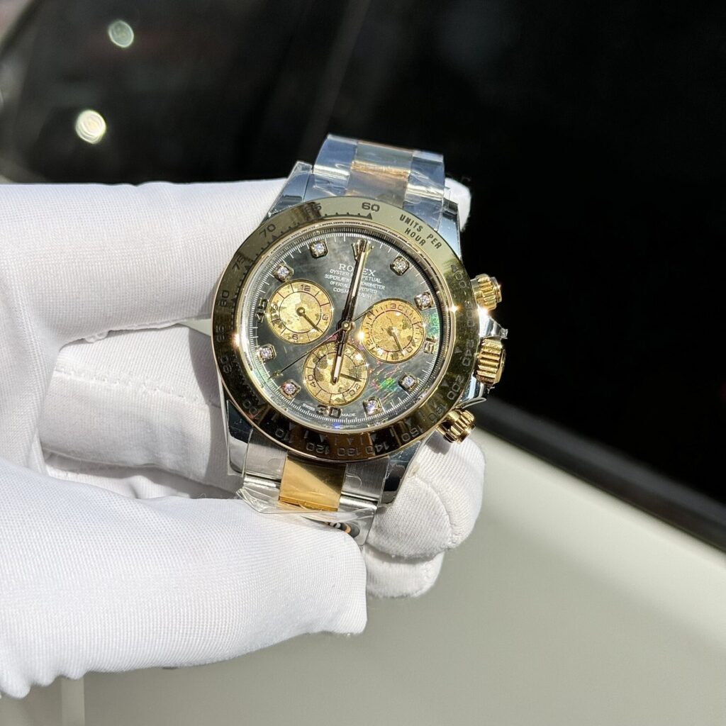 Rolex Cosmograph Daytona Replica Watch Mother Of Pearl   Moissanite Diamonds Dial 40mm