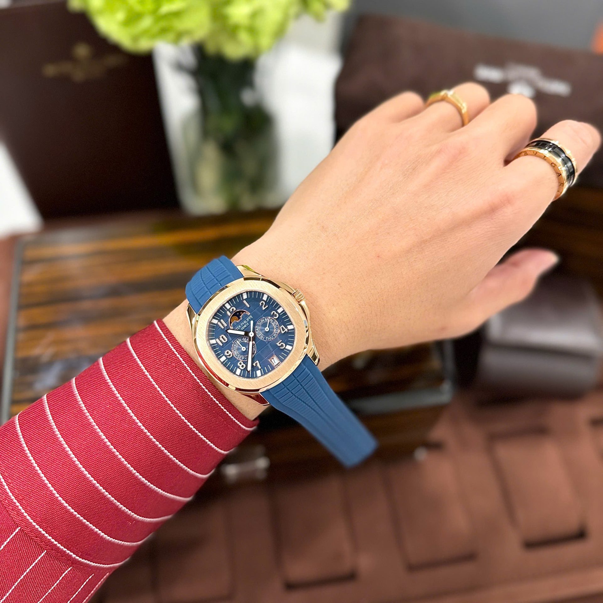 Patek Philippe Aquanaut 5261R Replica Watches Best Quality Blue Dial Rubber Strap 40mm