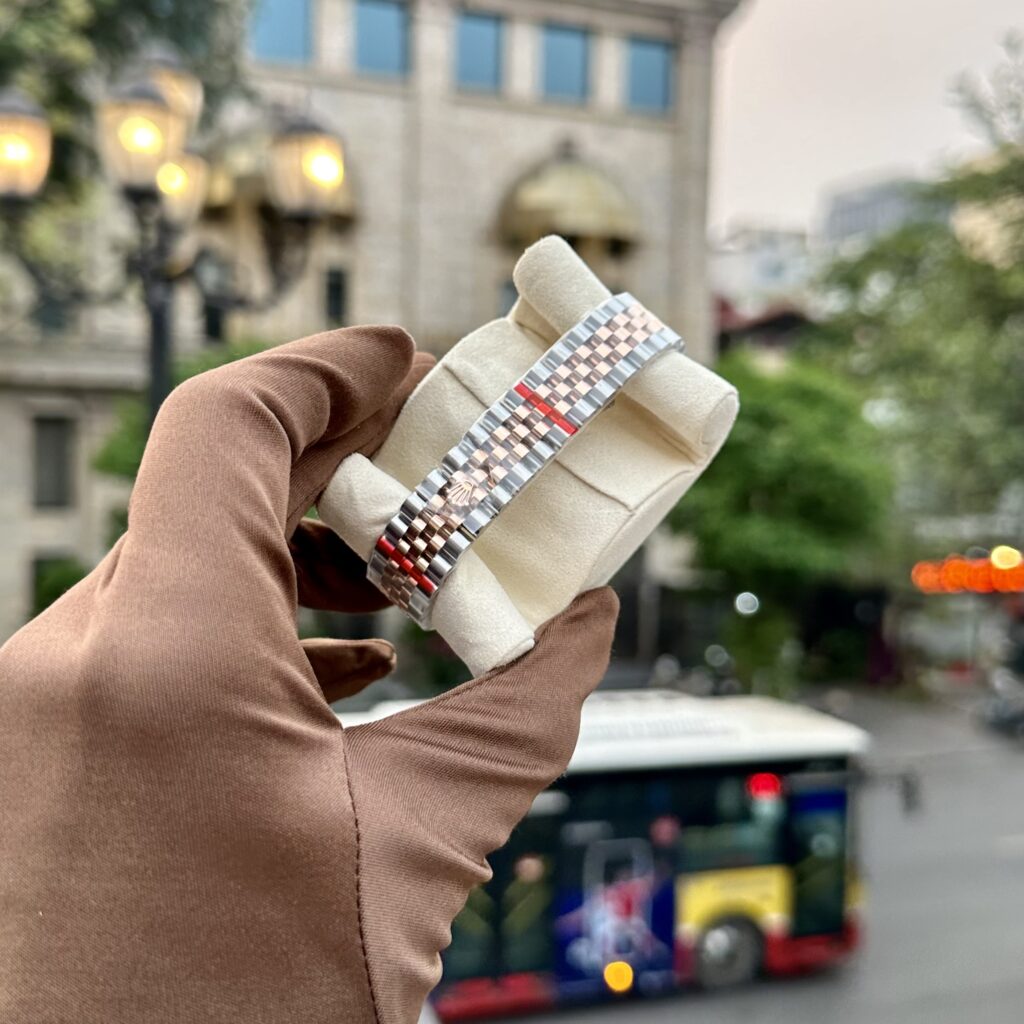 Rolex Fake Watch DateJust Demi Rose Gold Mother Of Pearl Dial 31mm