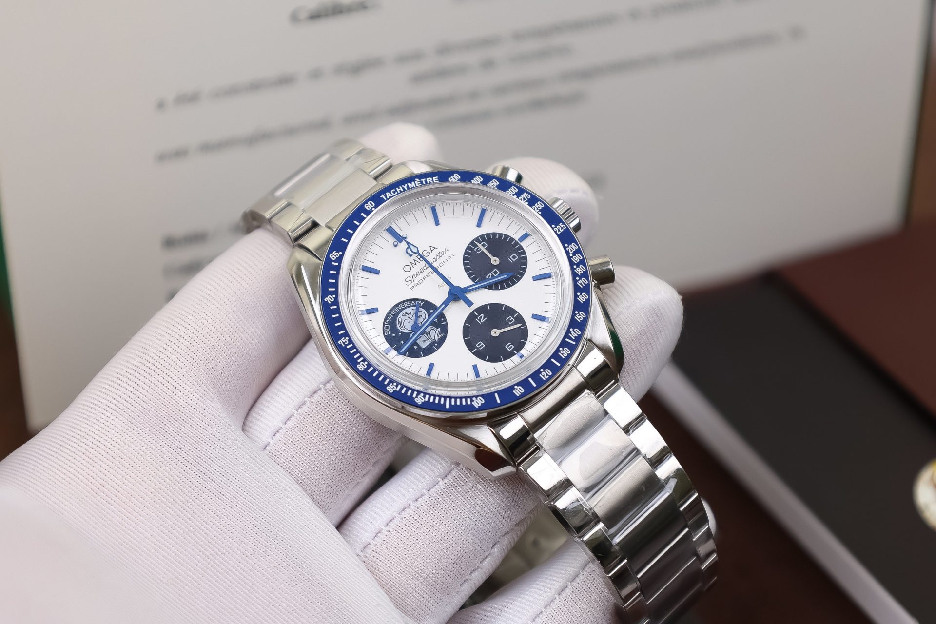 Omega Best Replica Watch Speedmaster Snoopy Avard Chronograph N1 Factory 42mm