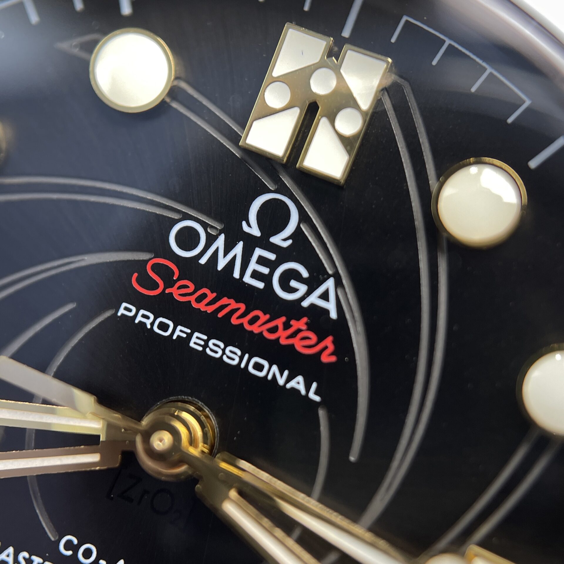 Omega Replica Watch Seamaster James Bond 007 Black Dial VS Factory 42mm
