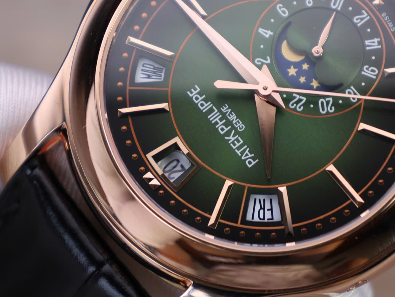 Patek Philippe Replica Watch Complications 5205R Green Dial Gold Wrapped 40mm
