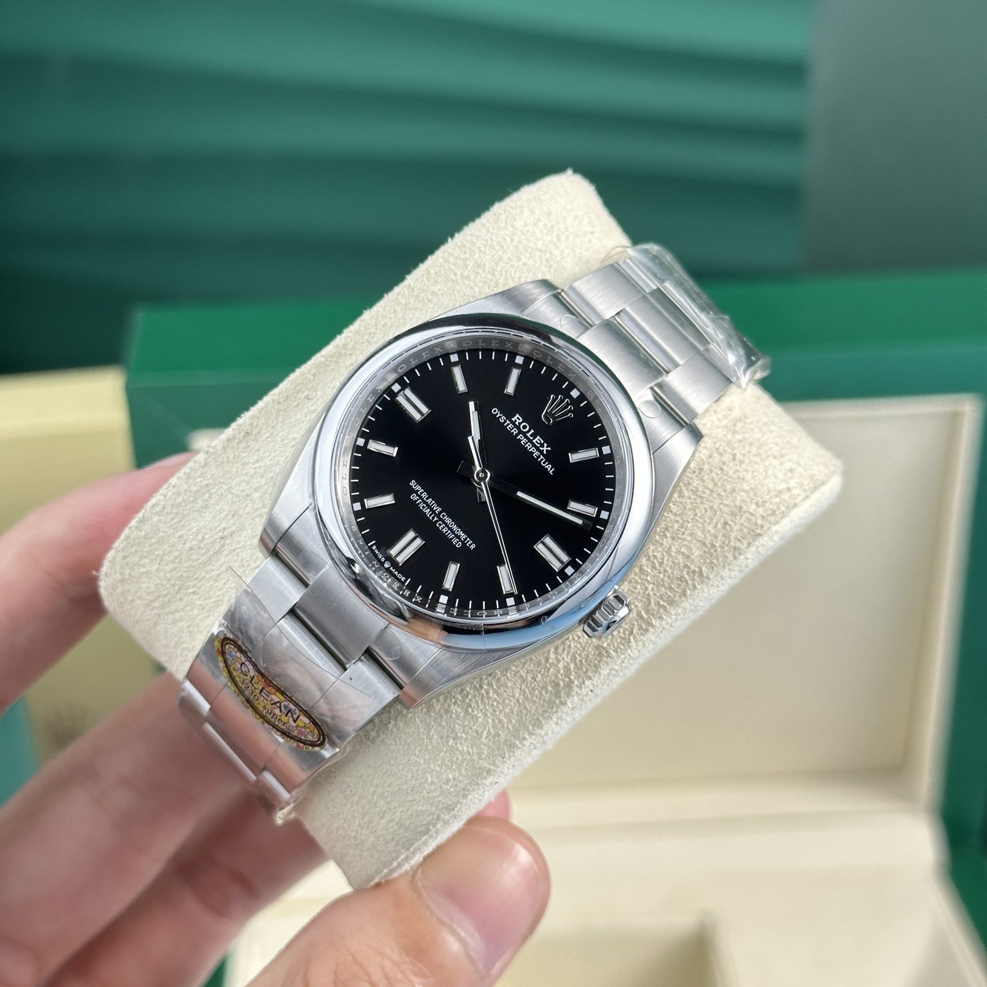Rolex Replica Watch Oyster Perpetual 126000 Dial Black Clean Factory 36mm