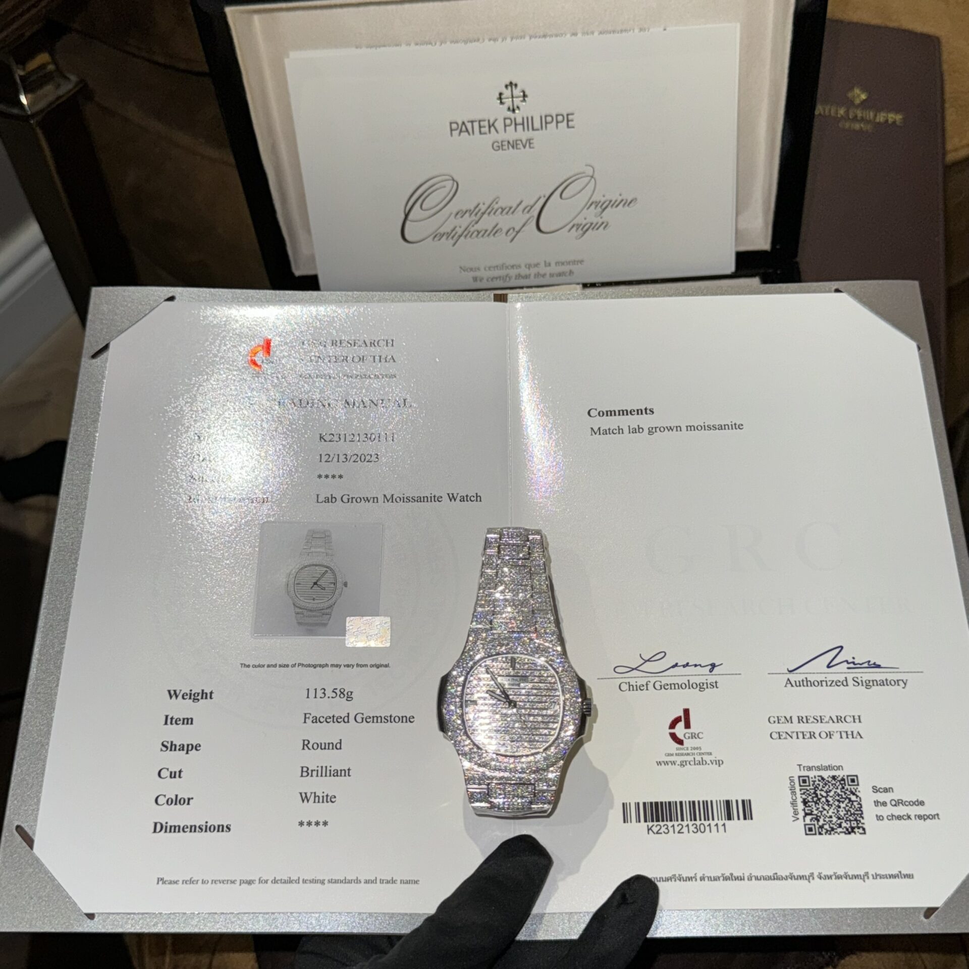 Patek Philippe Nautilus 5719 Best Replica Watch Custom Full Moissanite Diamonds 40mm