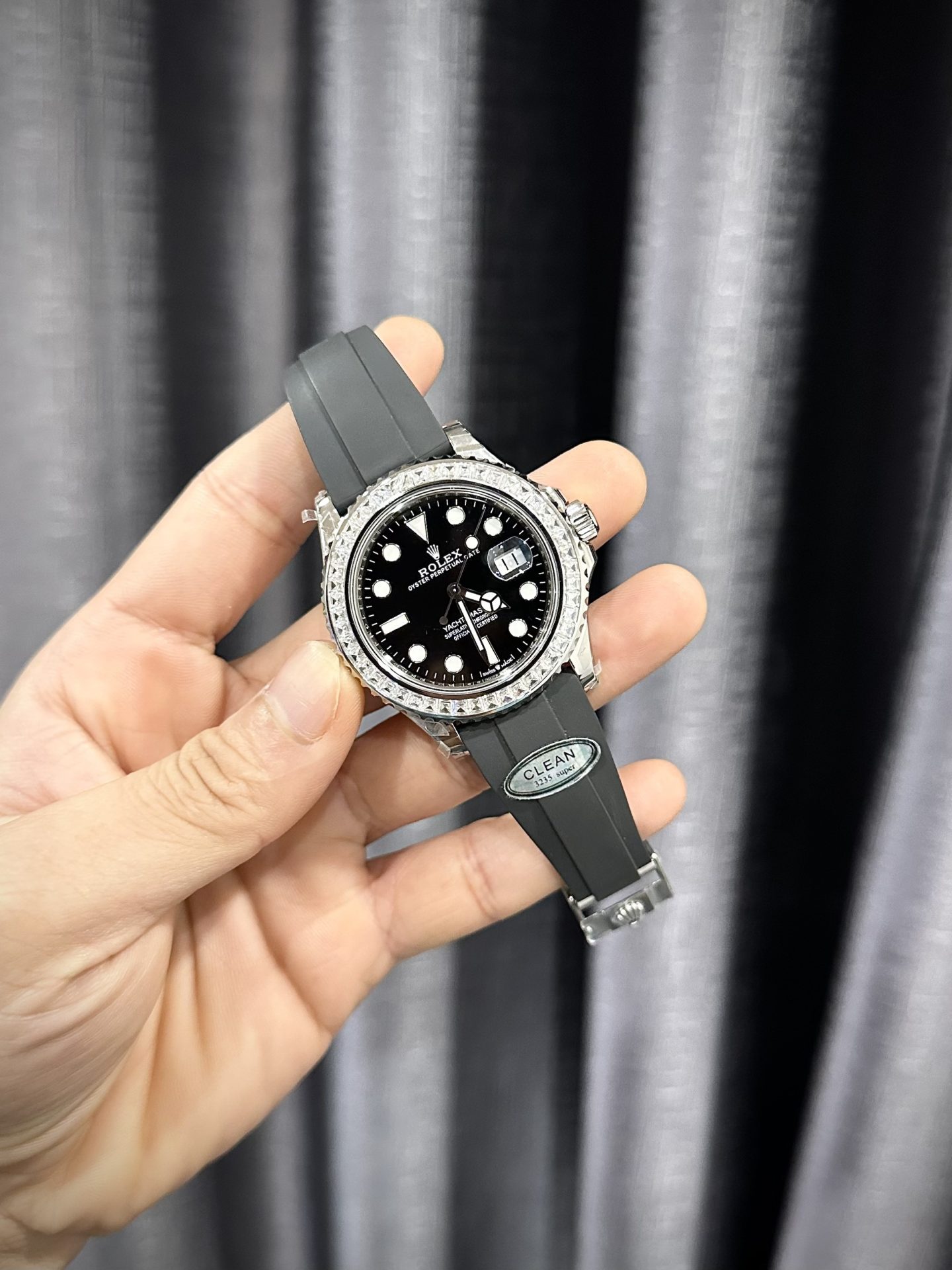 Rolex Replica Watch Yacht-Master Custom Moissanite Diamonds Clean Factory 40mm
