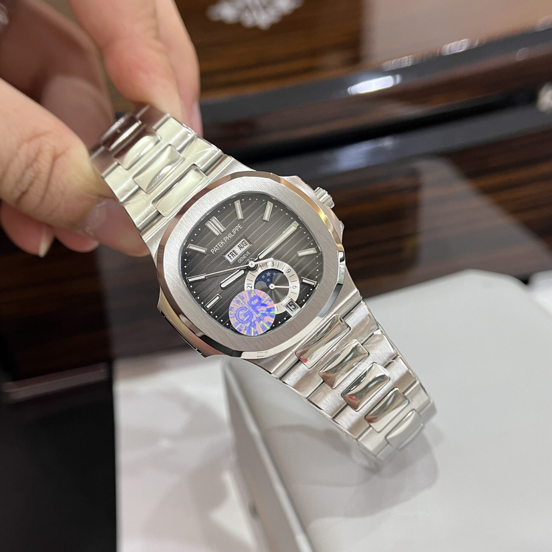 Patek Philippe Nautilus 5726G Replica Watch Dial Gray GR Factory 40.5mm