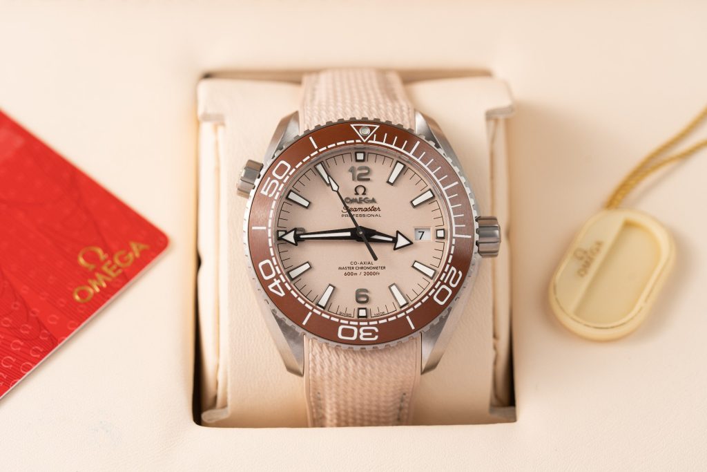 Omega Best Replica Watches Planet Ocean 600M Dial Light Pink VS Factory 43.5mm