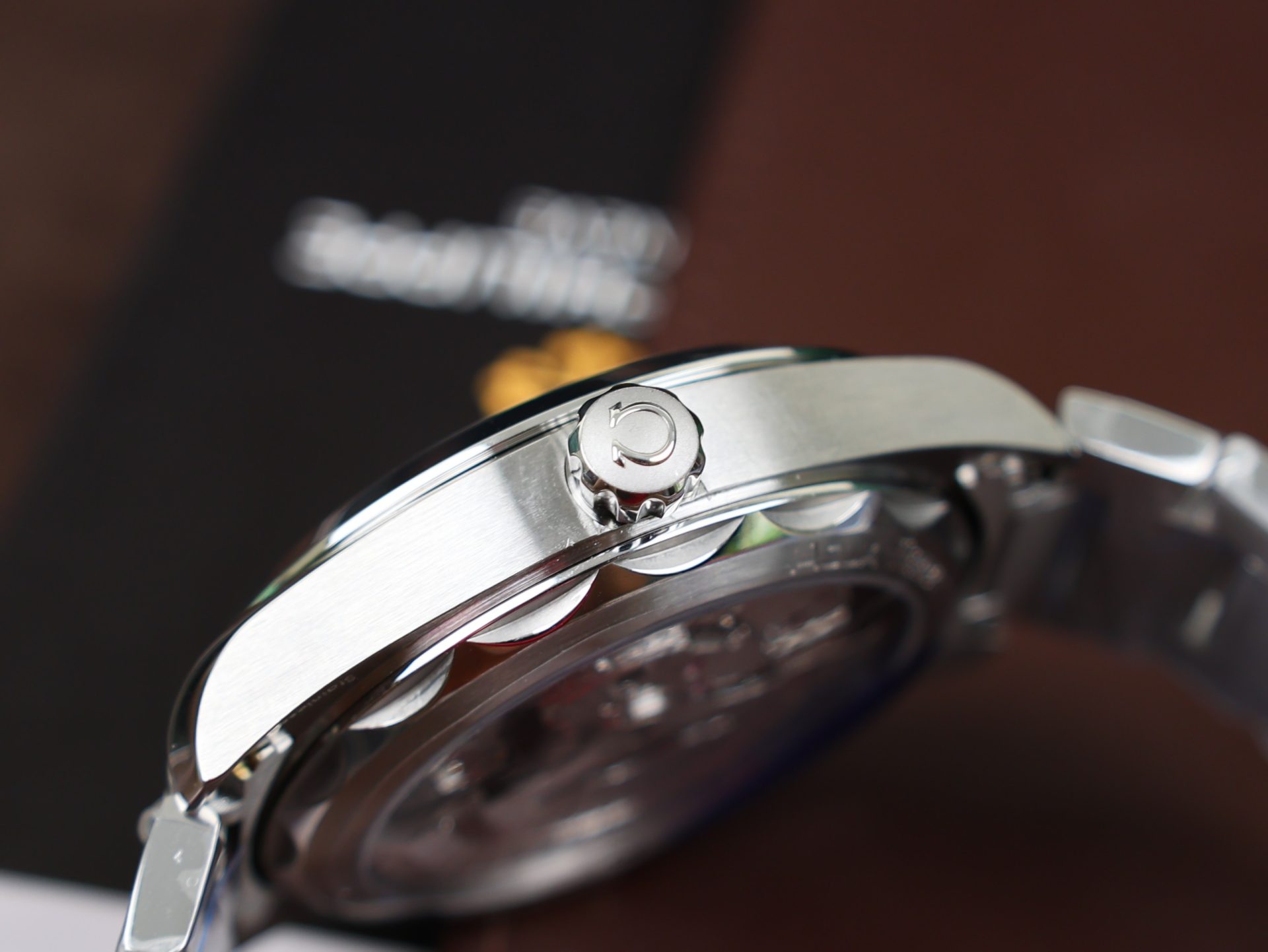 Omega Replica Watch Seamaster Aqua Terra Green Dial Metal Wire 41mm