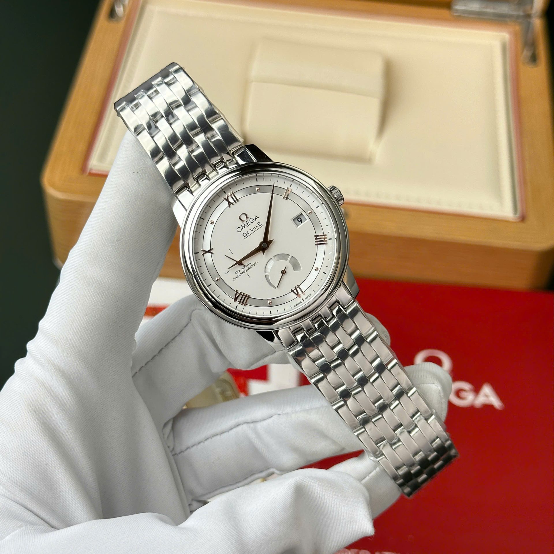 Omega De Ville Prestige Power Reserve Replica Watch White Dial Metal Wire 39.5mm