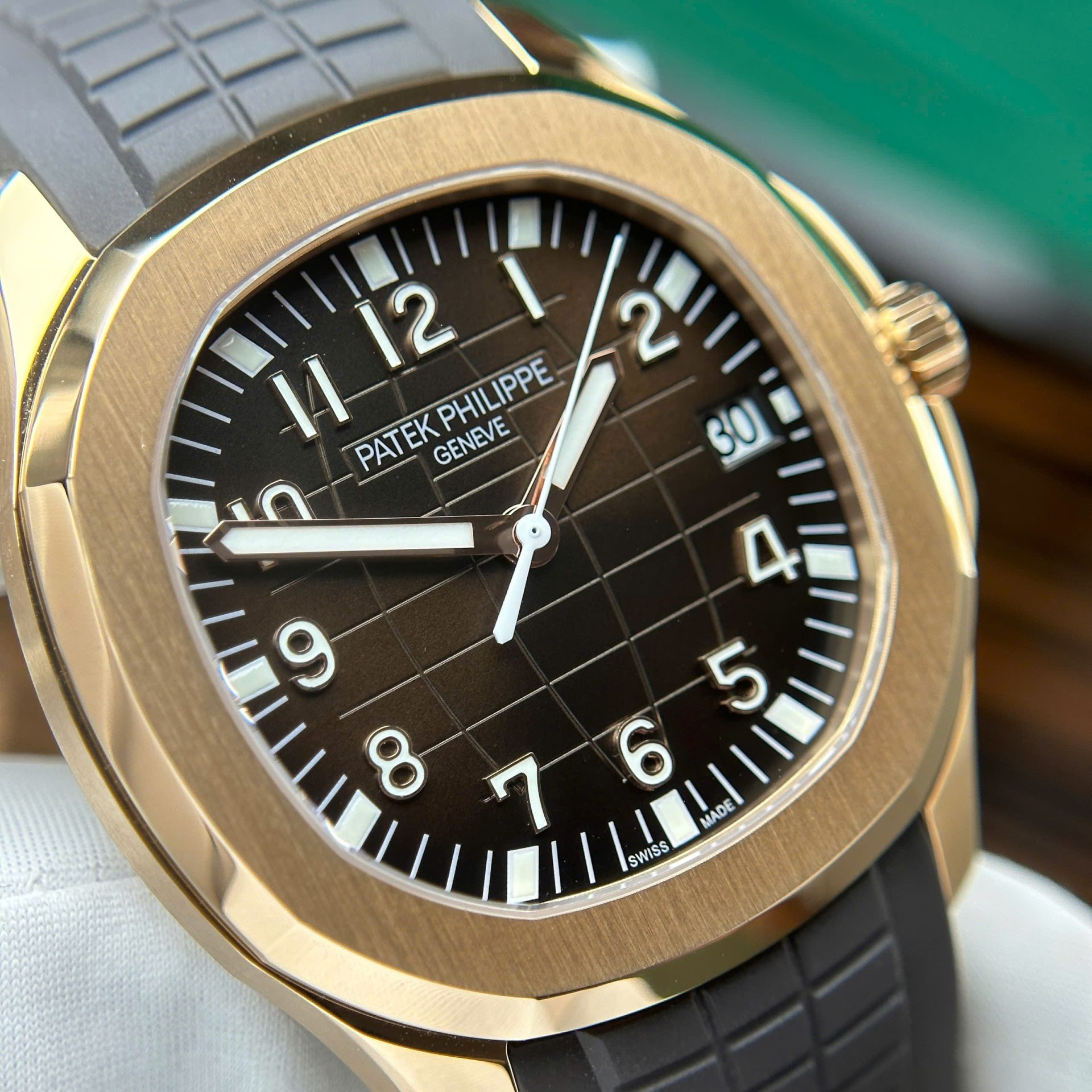 Patek Philippe Aquanaut 5167R Best Replica Watch Custom Like Auth 40mm