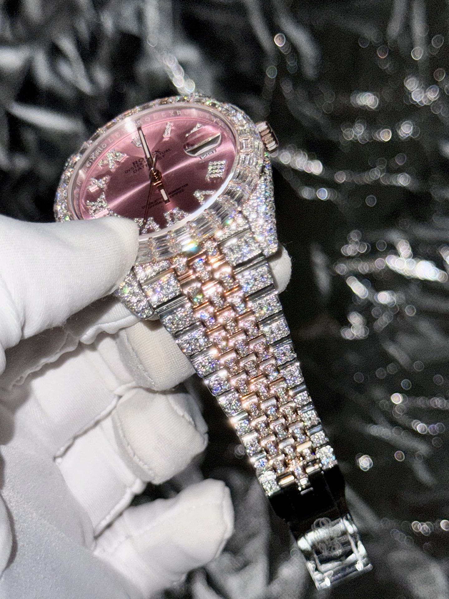 Rolex Replica Watch DateJust With Full Moissanite Diamond Pink Dial 41mm