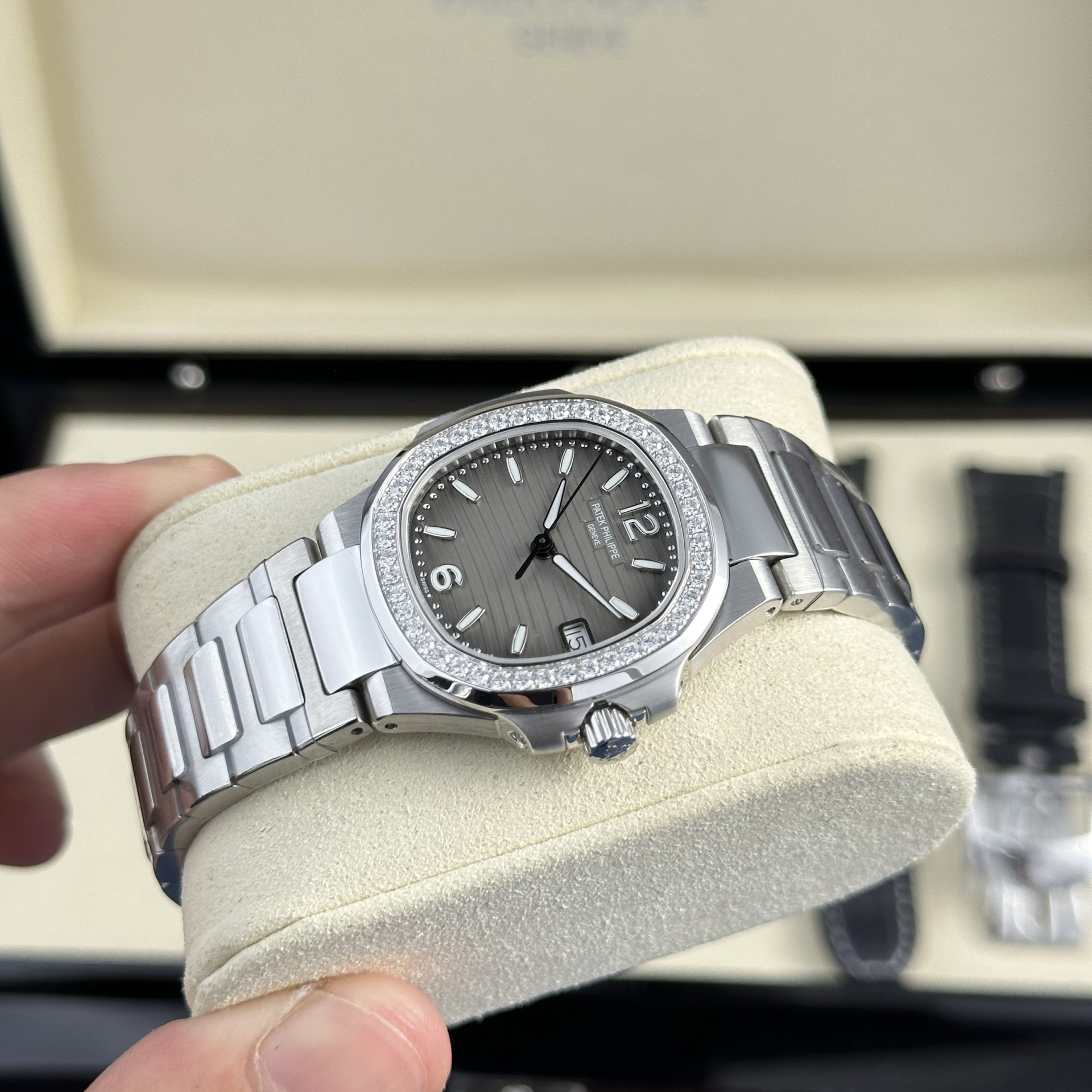 Patek Philippe Fake Watch Nautilus 7010 Gray Dial Womens 32mm