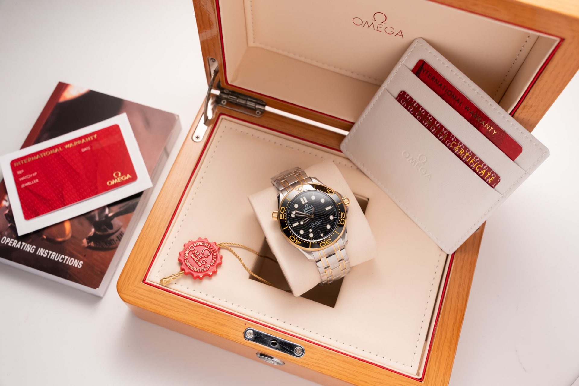 Omega Replica Watch Seamaster Demi Gold Black Dial VS Factory Demi Gold 42mm