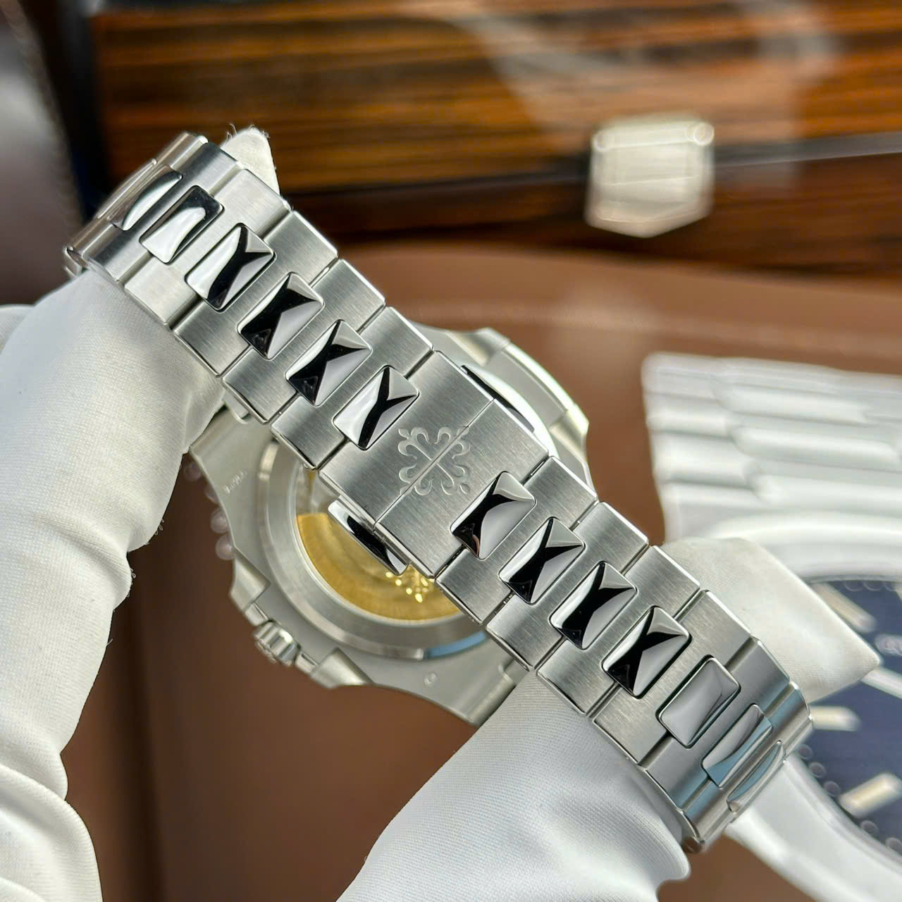 Patek Philippe Best Replica Watch Nautilus 5811 Blue Dial Refined Full Optinos 41mm