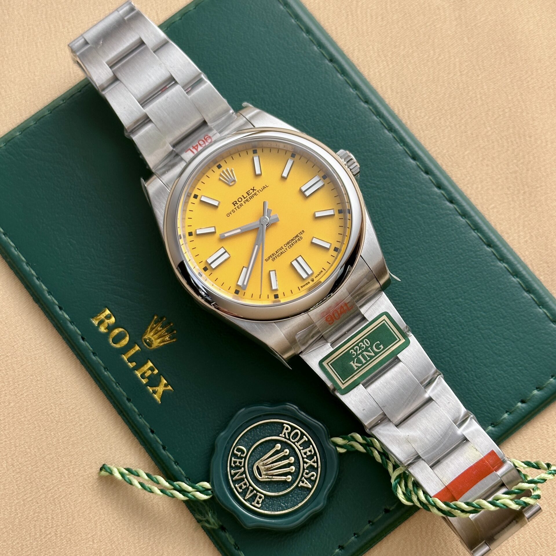 Rolex Oyster Perpetual 124300 Yellow Dial Replica Watch King 41mm