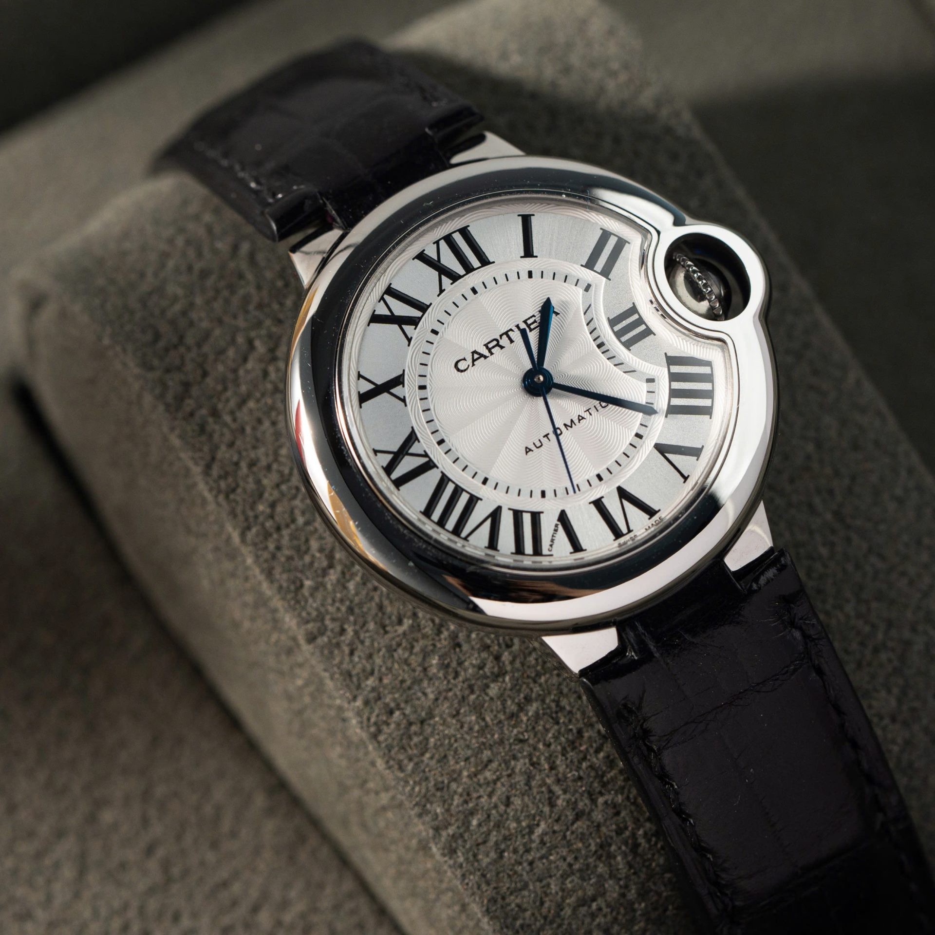 Cartier Ballon Bleu Replica 1:1 Watch White Dial Leather Strap 36mm