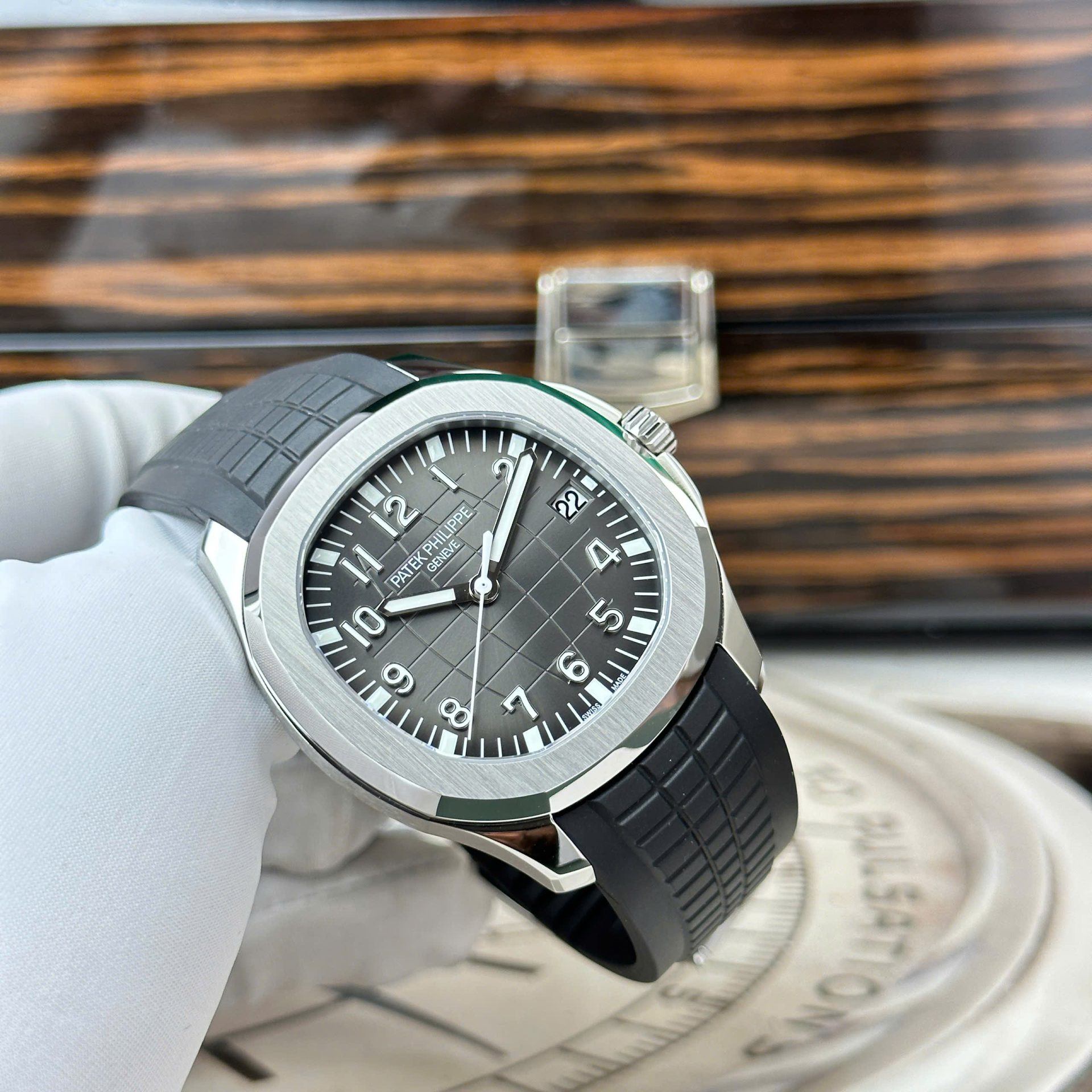 Patek Philippe Aquanaut 5167 Replica Watch Custom Like Auth VVIP 40mm