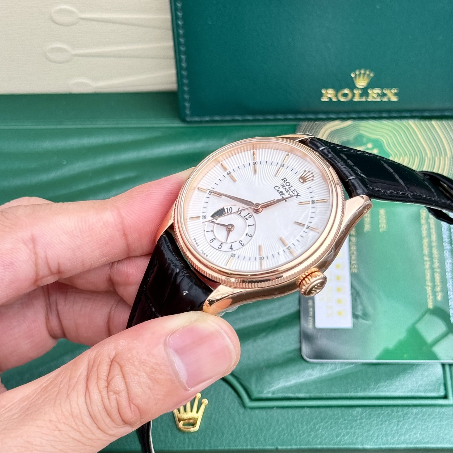 Rolex Replica Watch Cellini 50525 White Dial Leather Strap 39mm